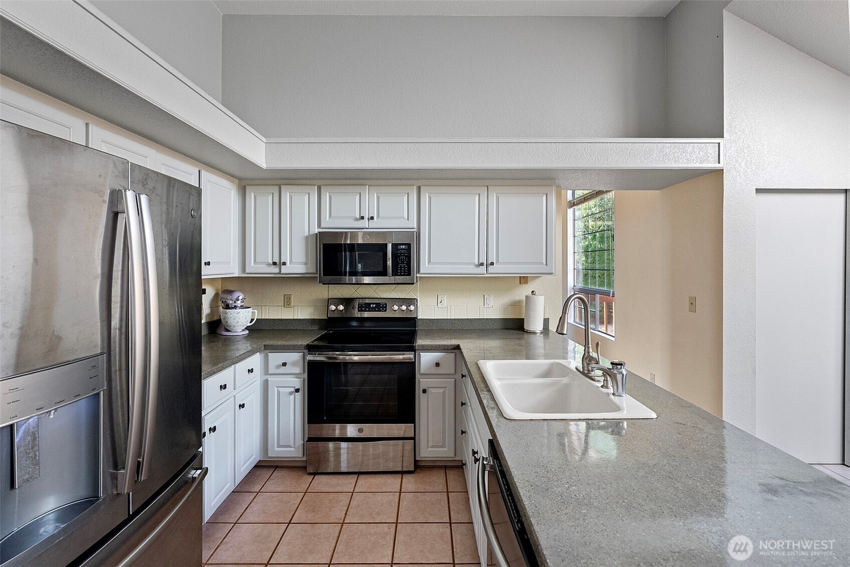 10247 Hamilton Place Property Photo 18