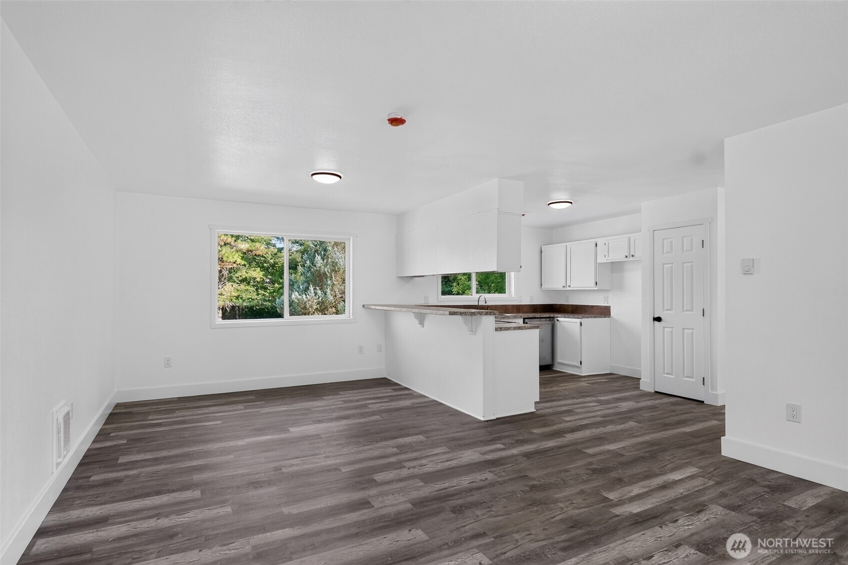 620 Westlake Ave. Property Photo 6
