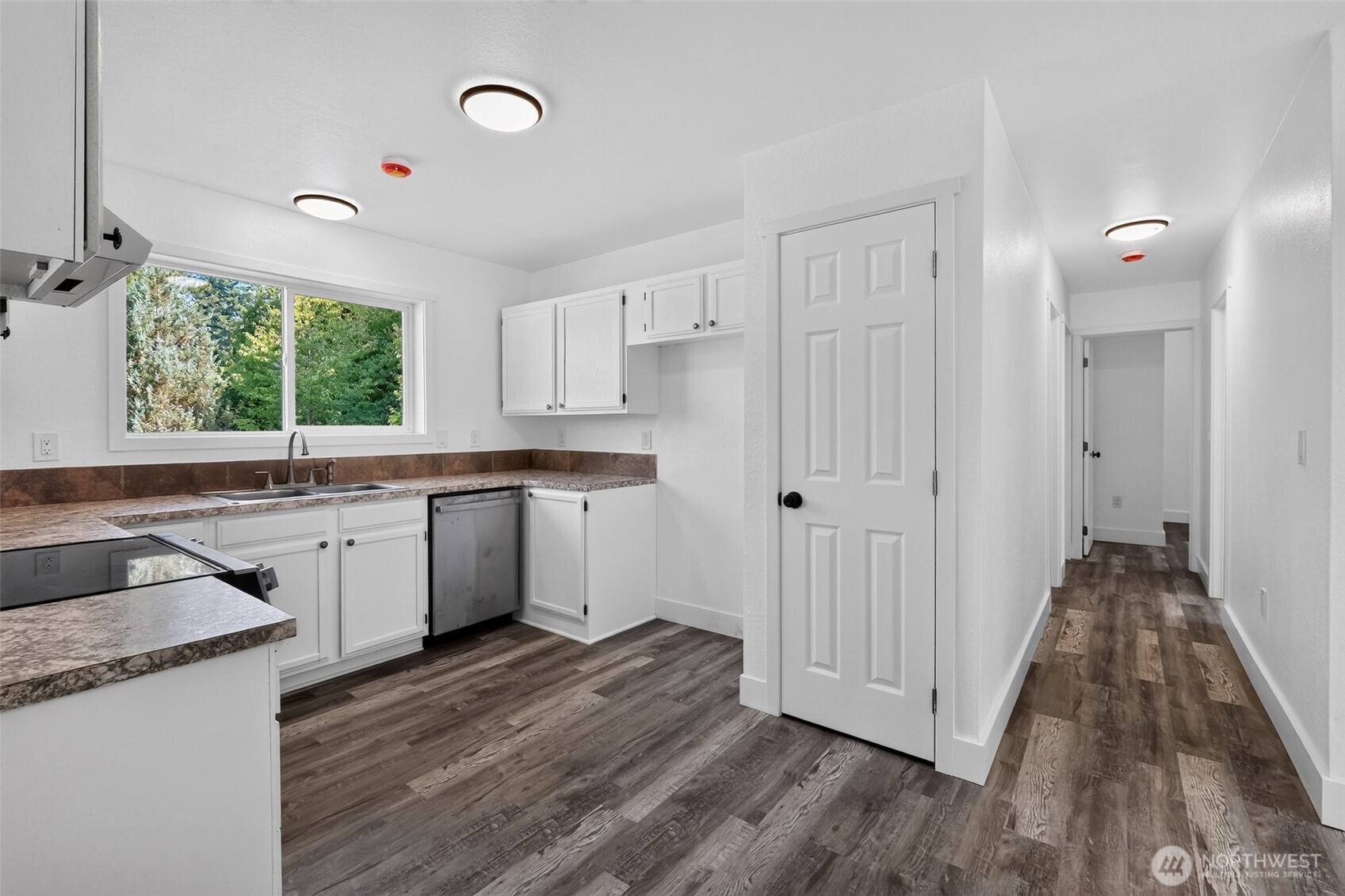 620 Westlake Ave. Property Photo 12