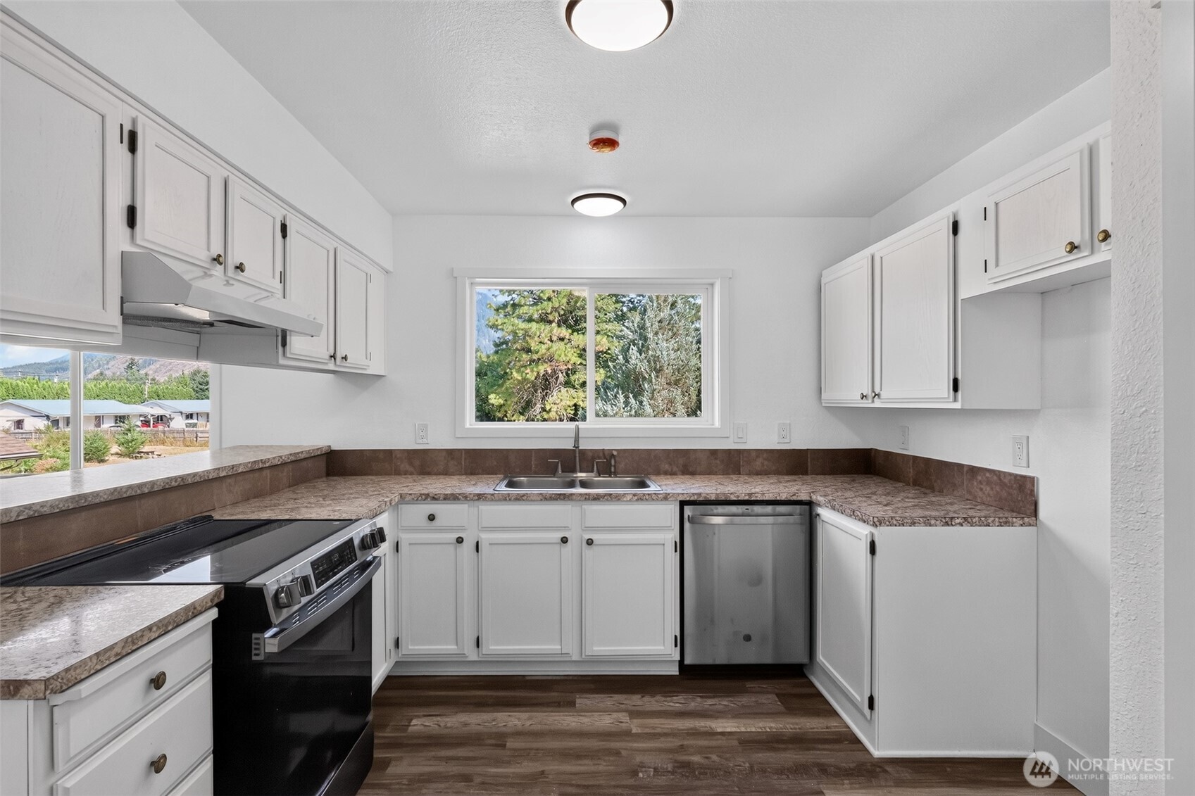 620 Westlake Ave. Property Photo 13