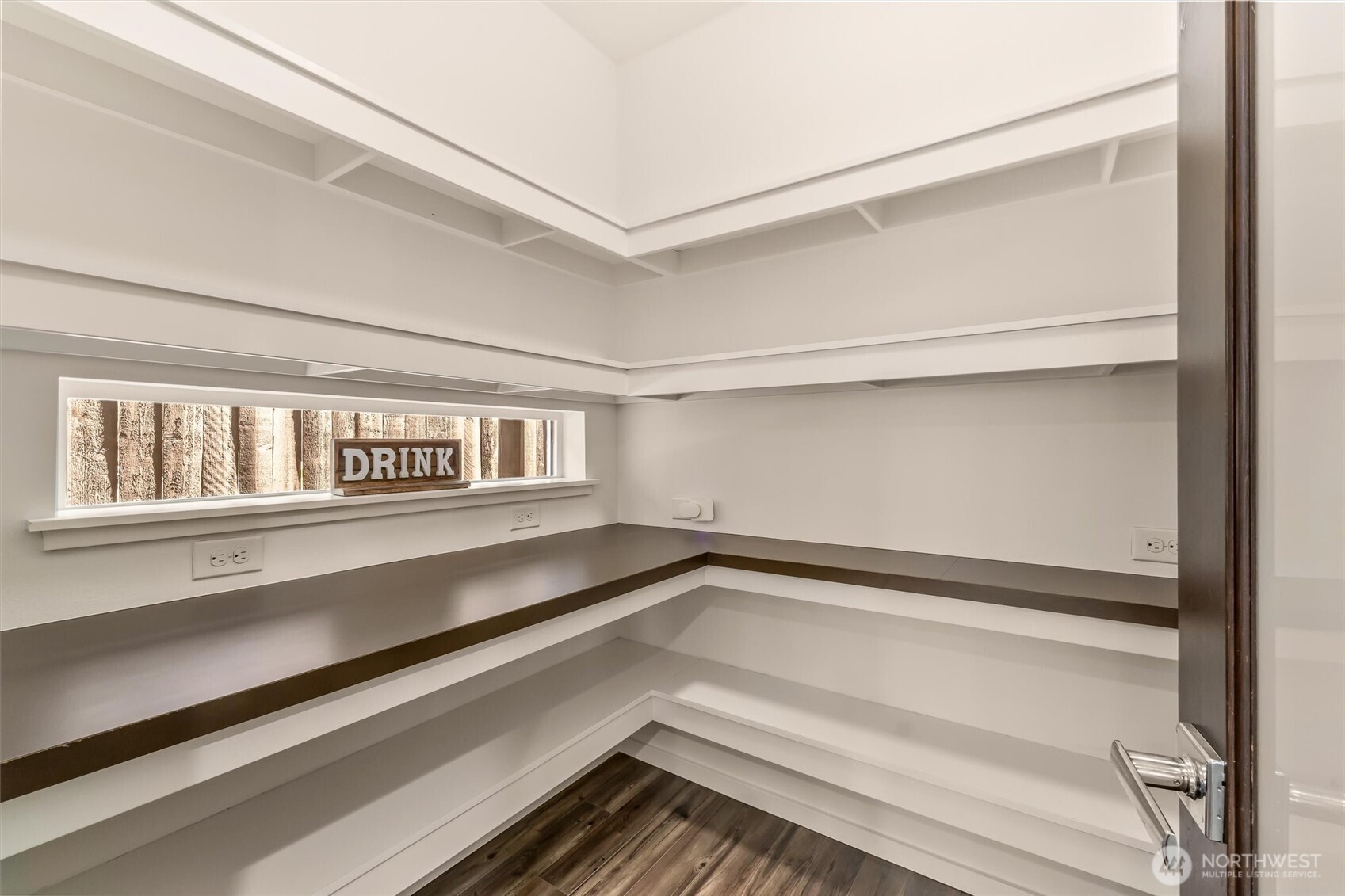 4033 168th Place Property Photo 13