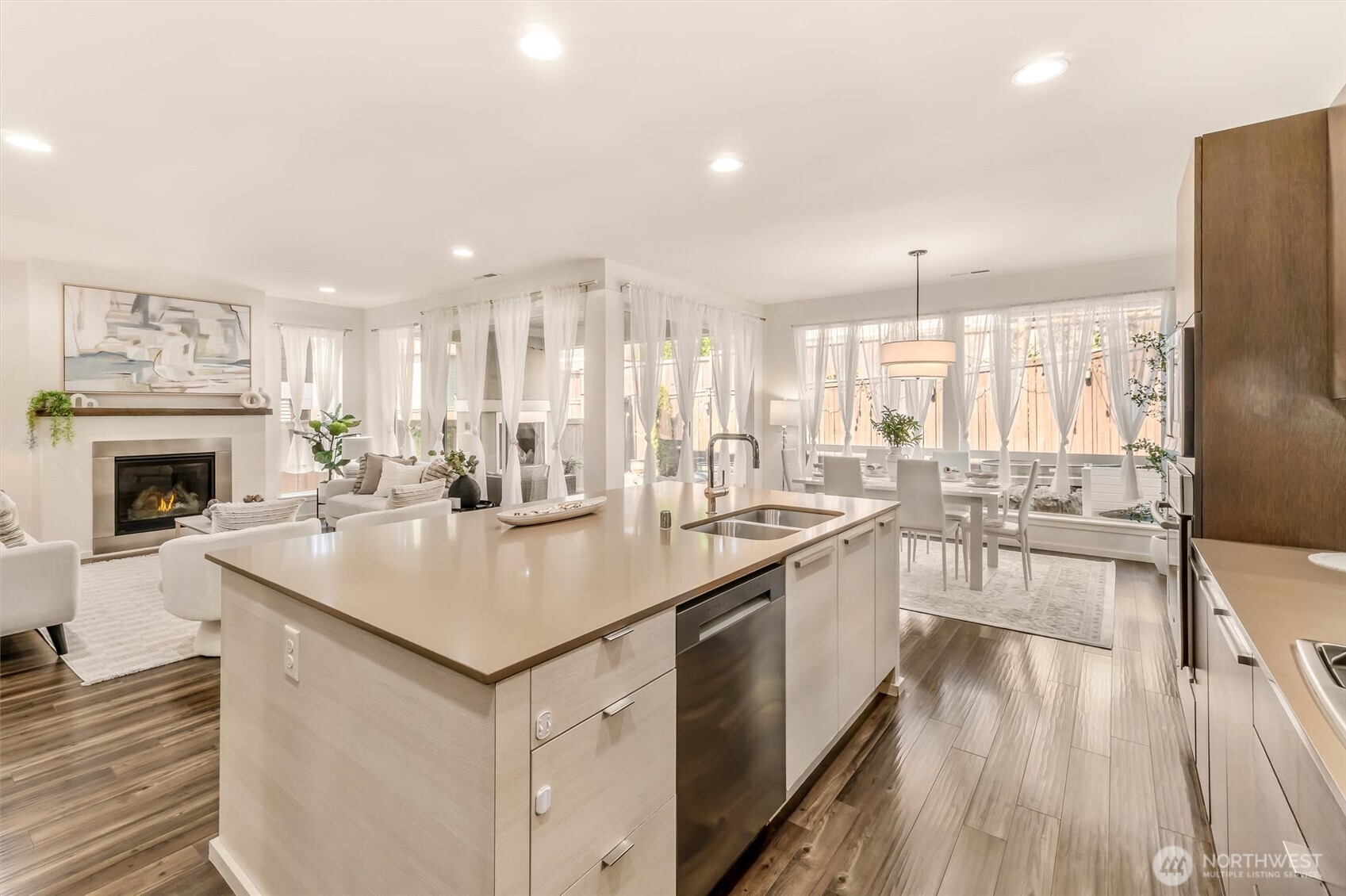 4033 168th Place Property Photo 15