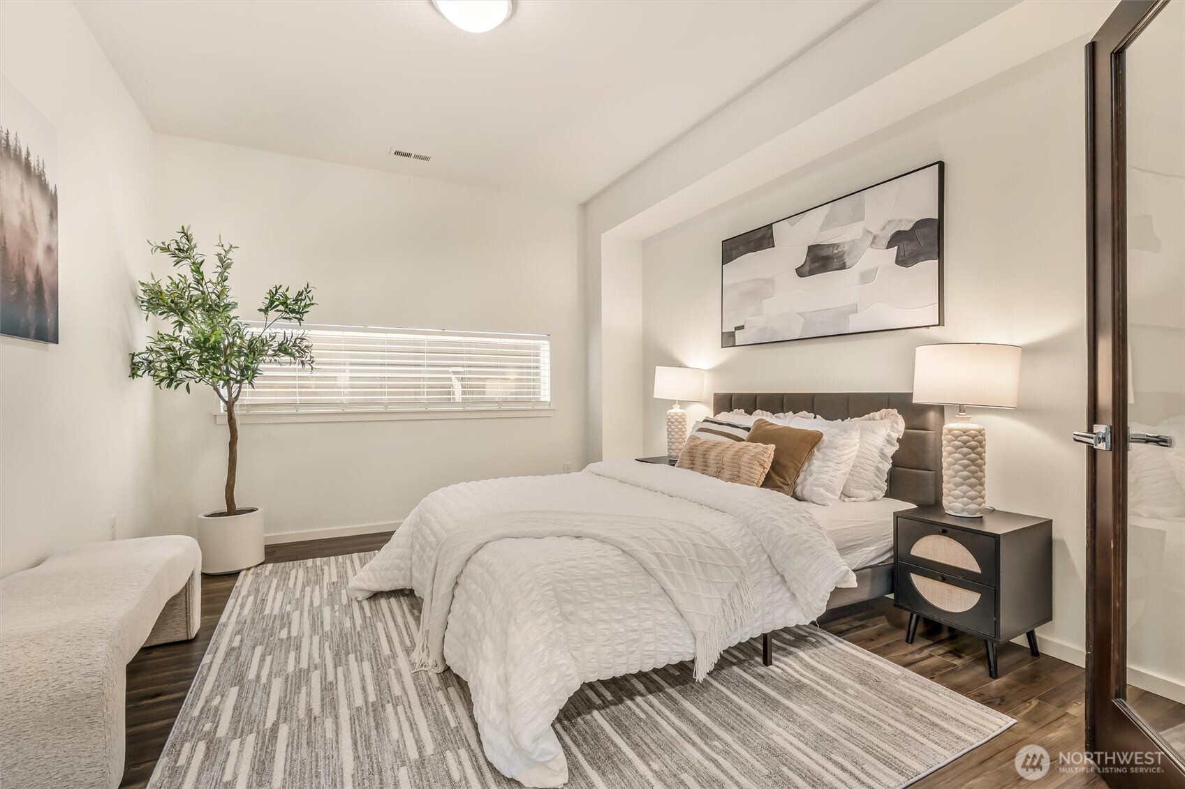 4033 168th Place Property Photo 17