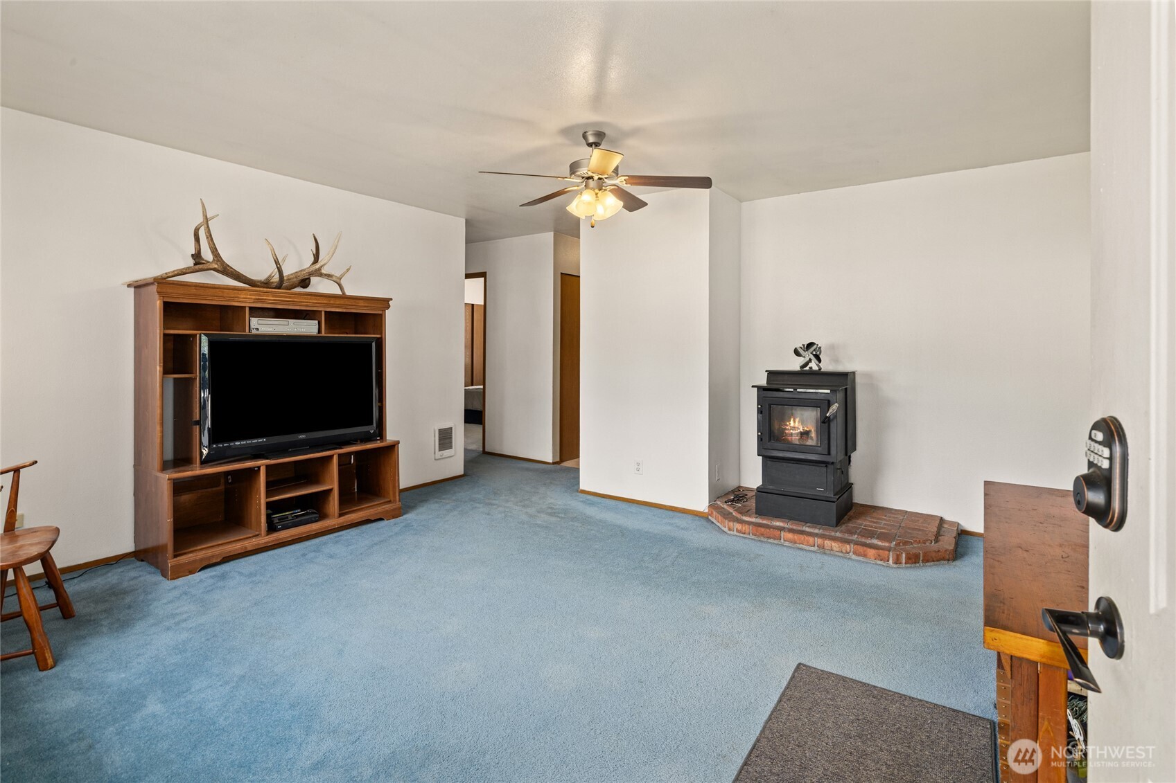 323 Madison Avenue Property Photo 5