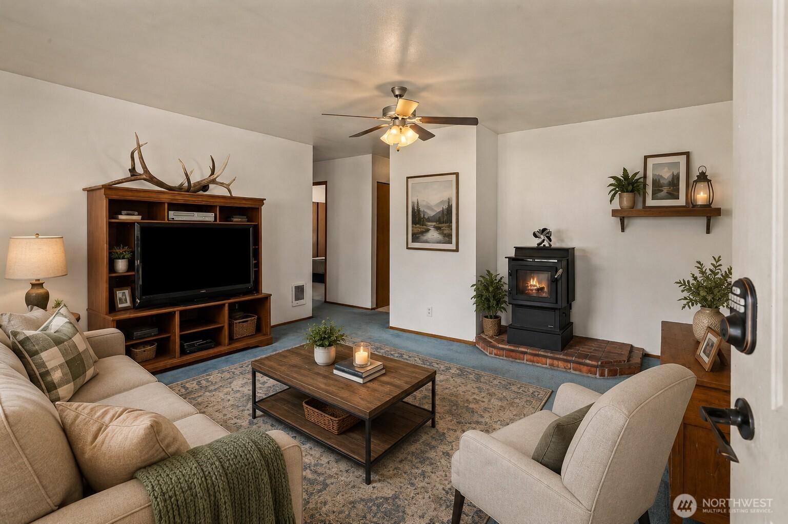 323 Madison Avenue Property Photo 6