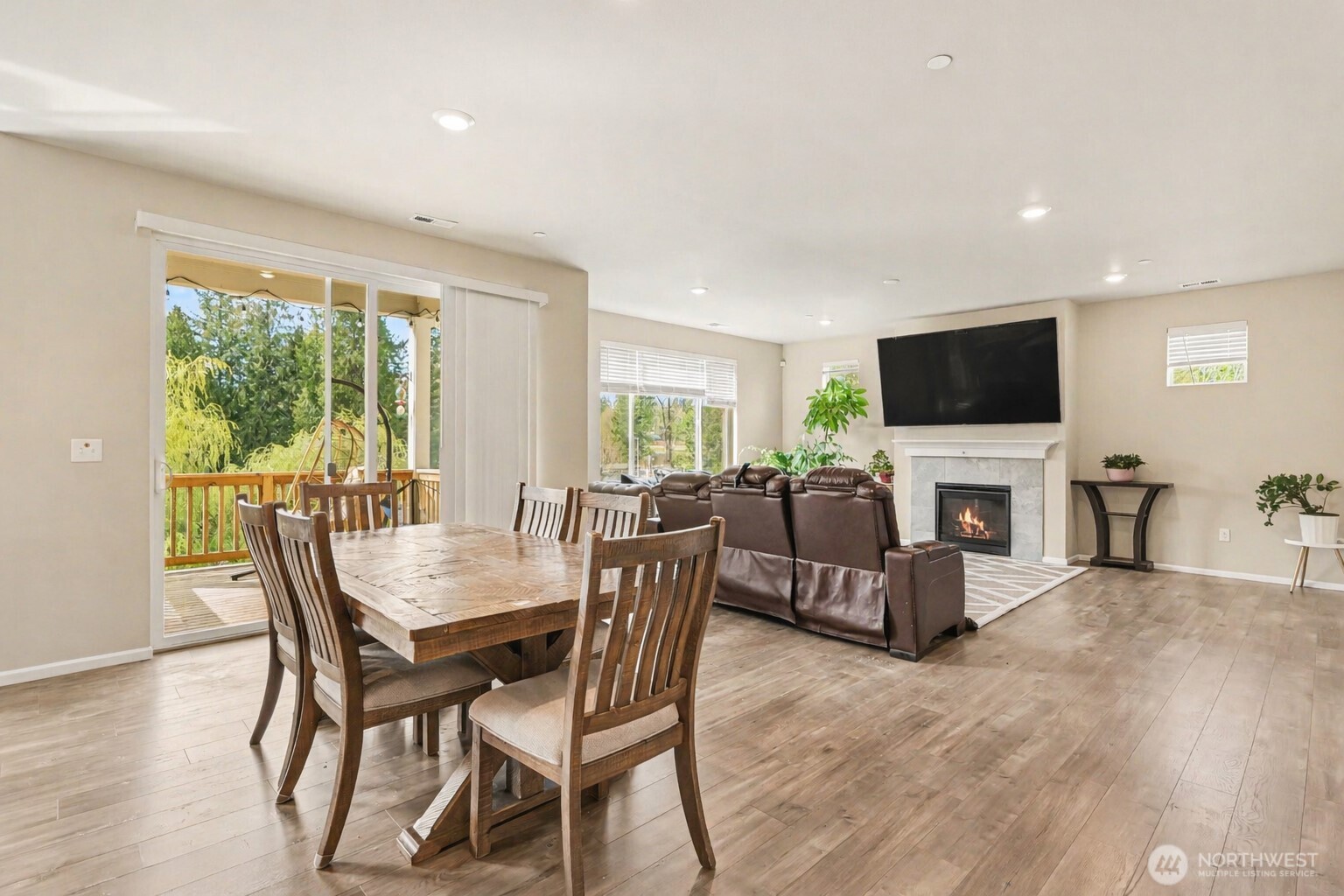 7913 39th Place Property Photo 12