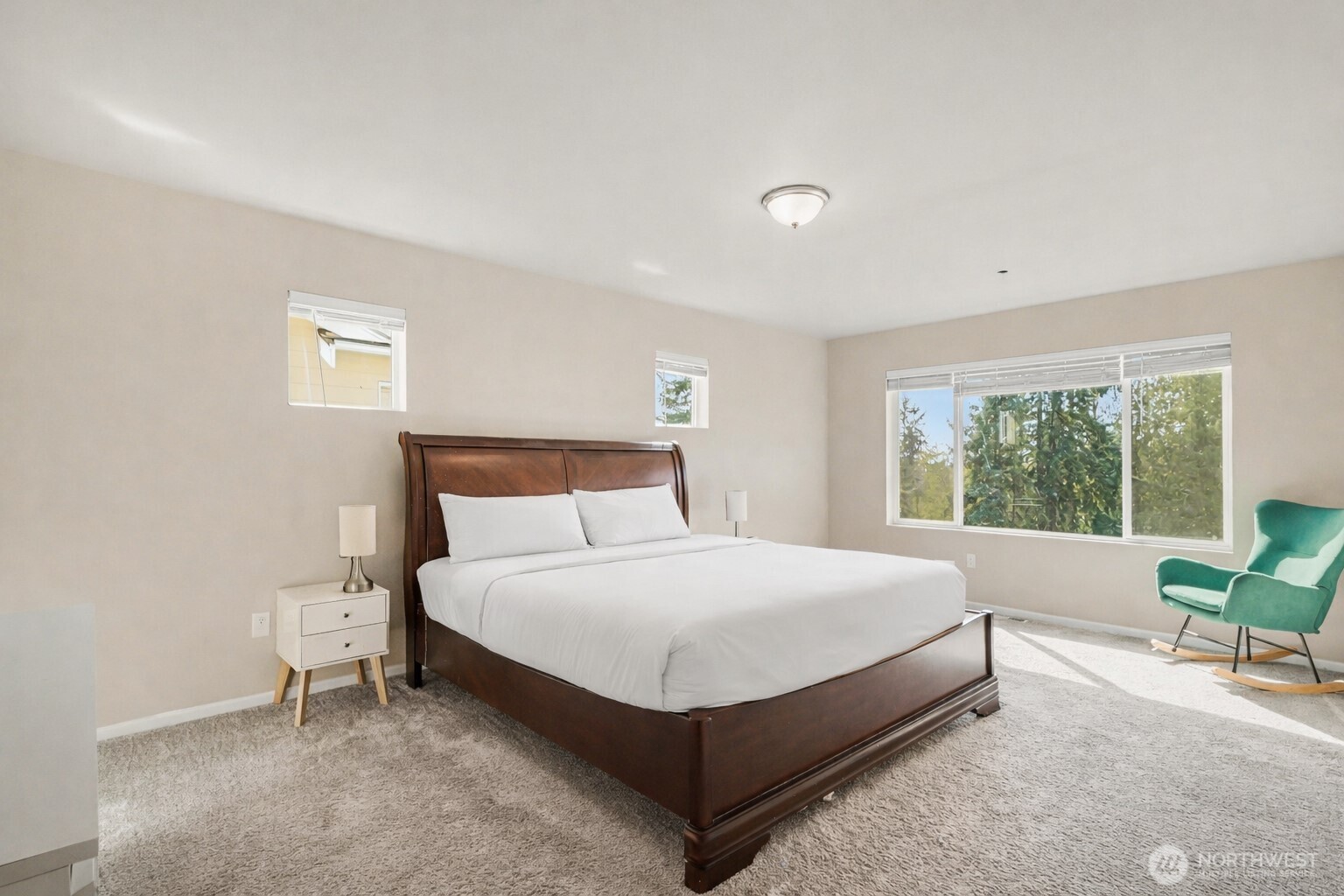 7913 39th Place Property Photo 13
