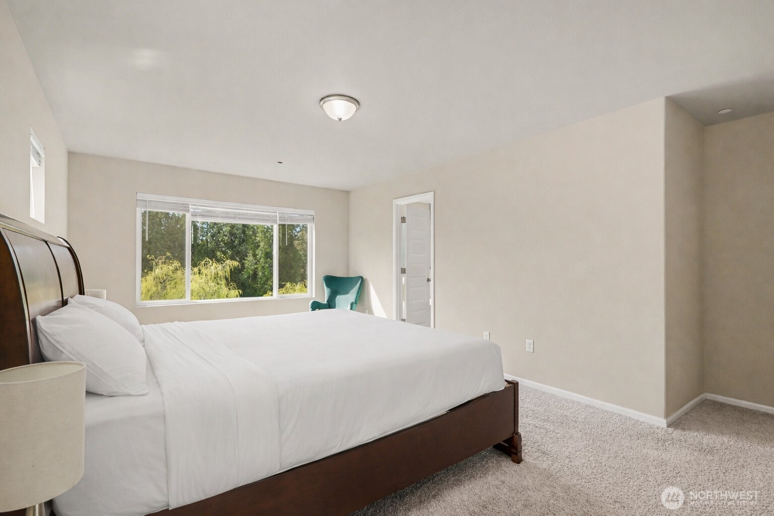 7913 39th Place Property Photo 14