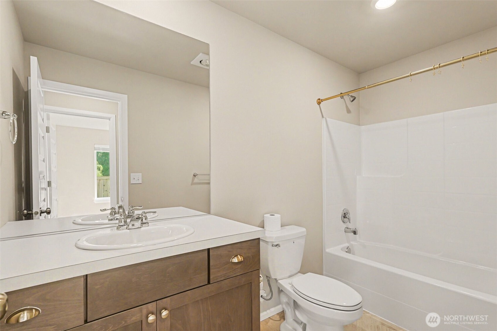 7913 39th Place Property Photo 18