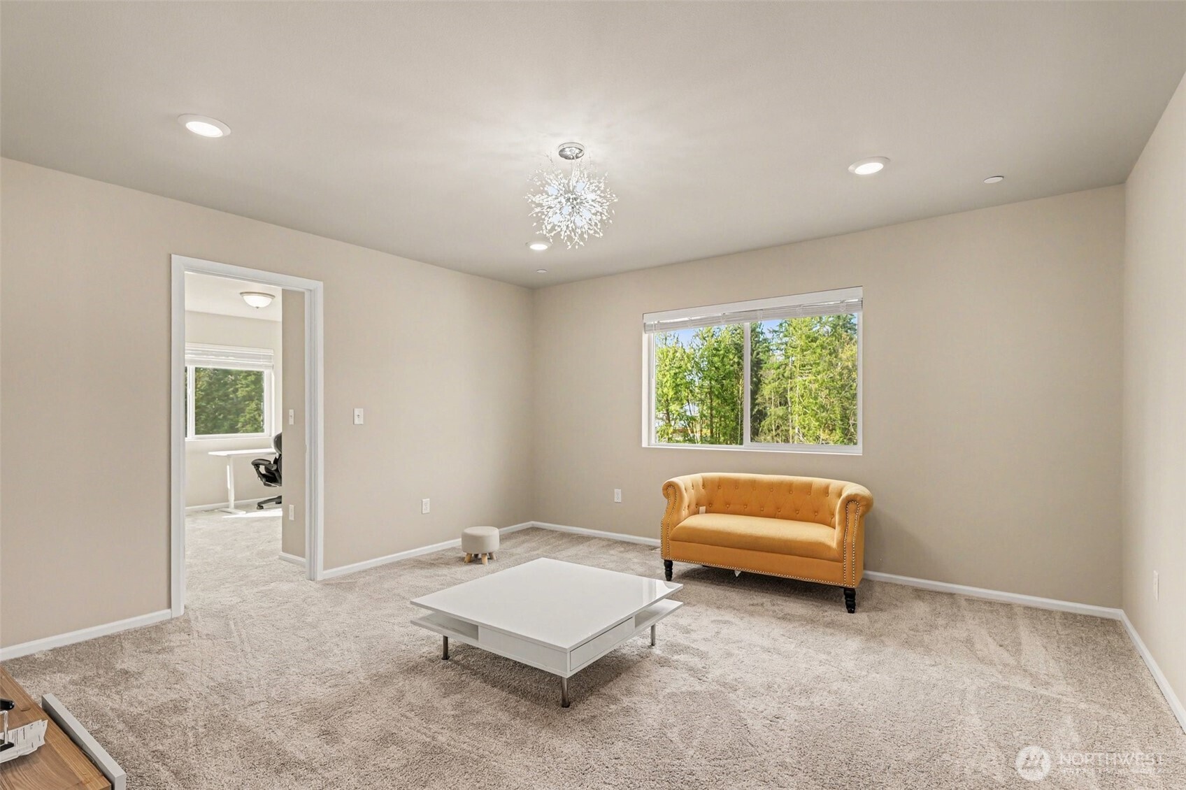 7913 39th Place Property Photo 19