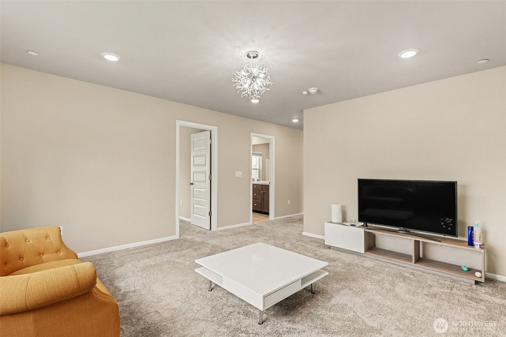 7913 39th Place Property Photo 21