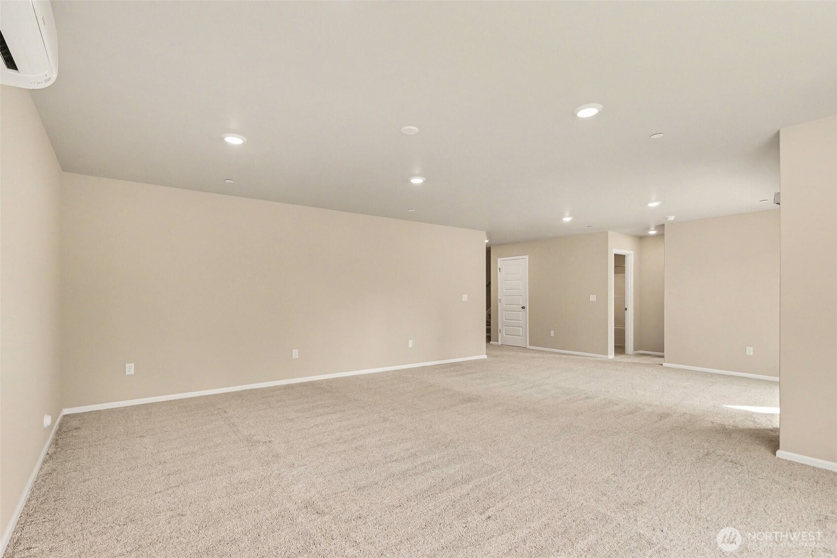 7913 39th Place Property Photo 27