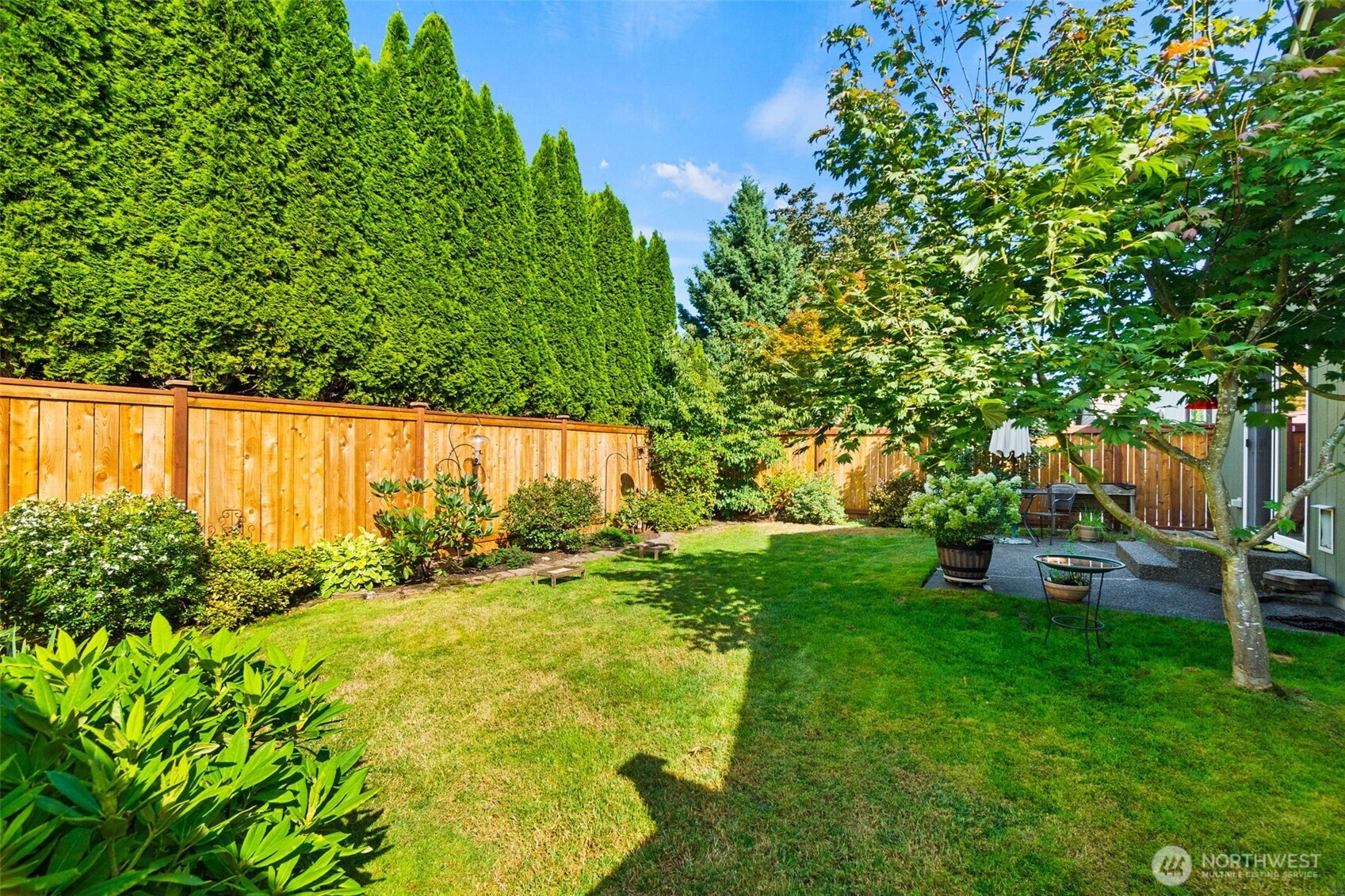 2422 Boulevard Heights Loop Property Photo 4