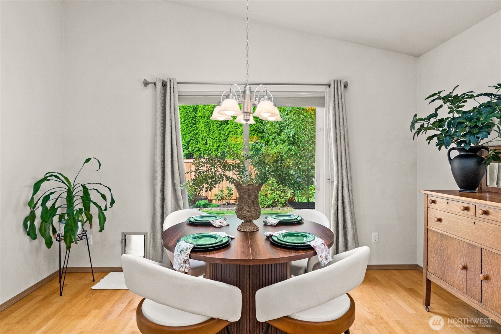 2422 Boulevard Heights Loop Property Photo 16