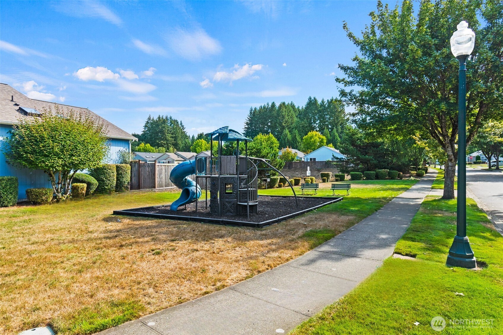 2422 Boulevard Heights Loop Property Photo 31