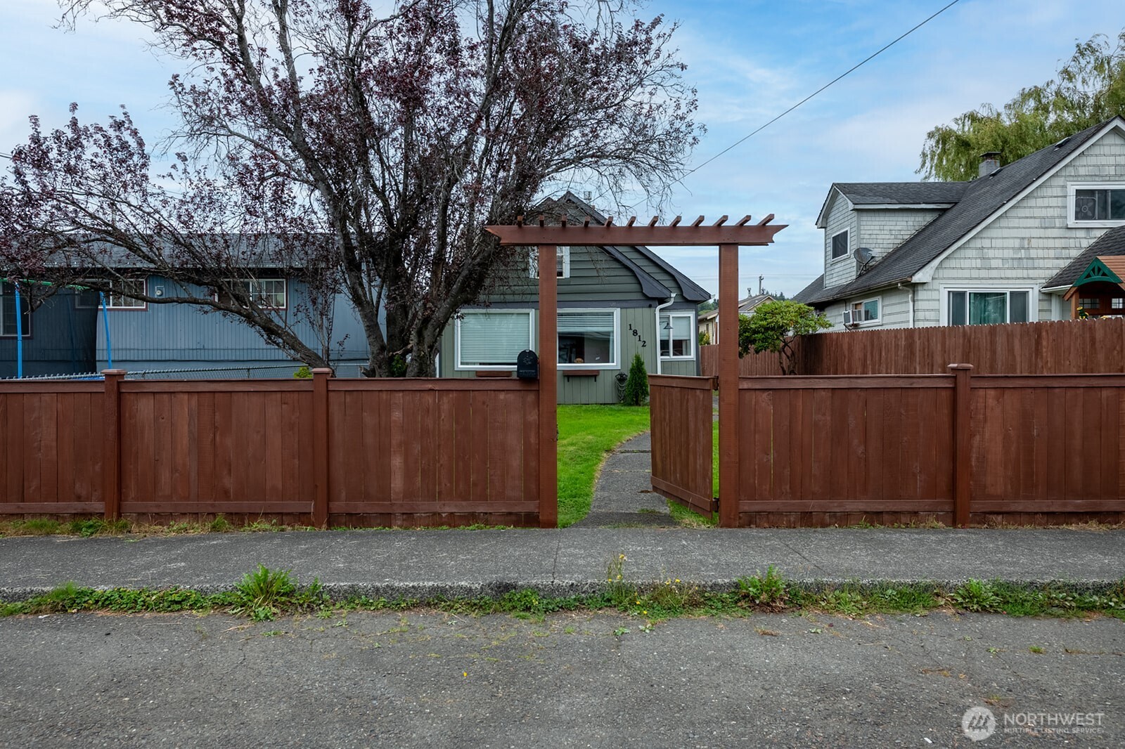 1812 Bay Avenue Property Photo 2