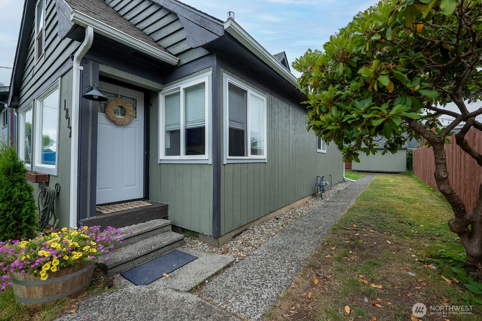 1812 Bay Avenue Property Photo 3