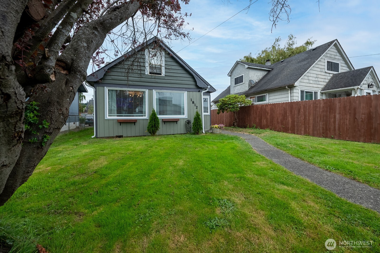 1812 Bay Avenue Property Photo 4