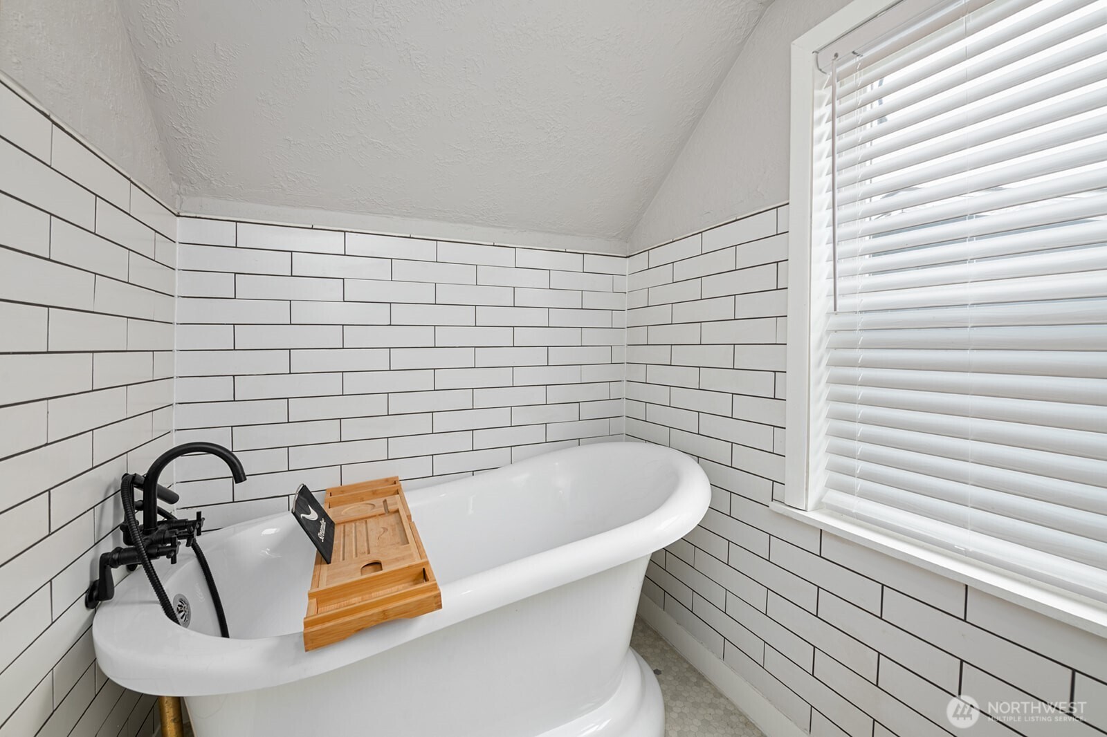 1812 Bay Avenue Property Photo 20