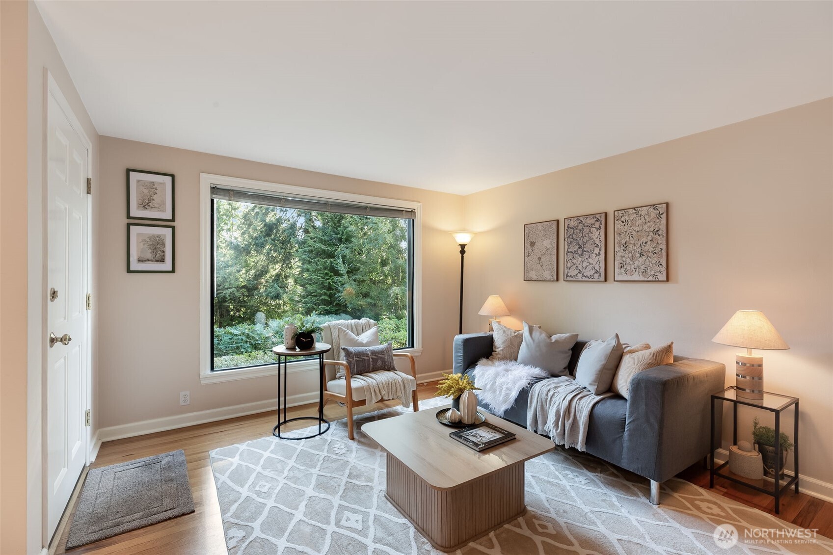 16025 10th Ave Property Photo 8