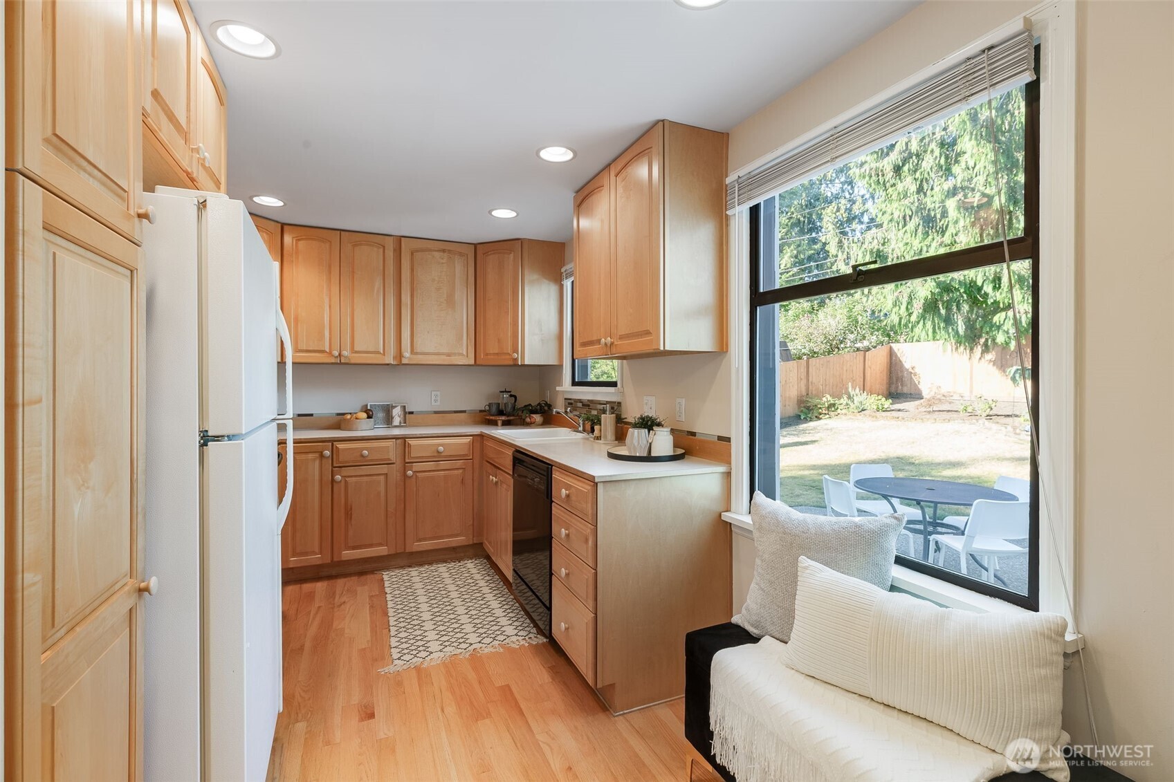 16025 10th Ave Property Photo 13