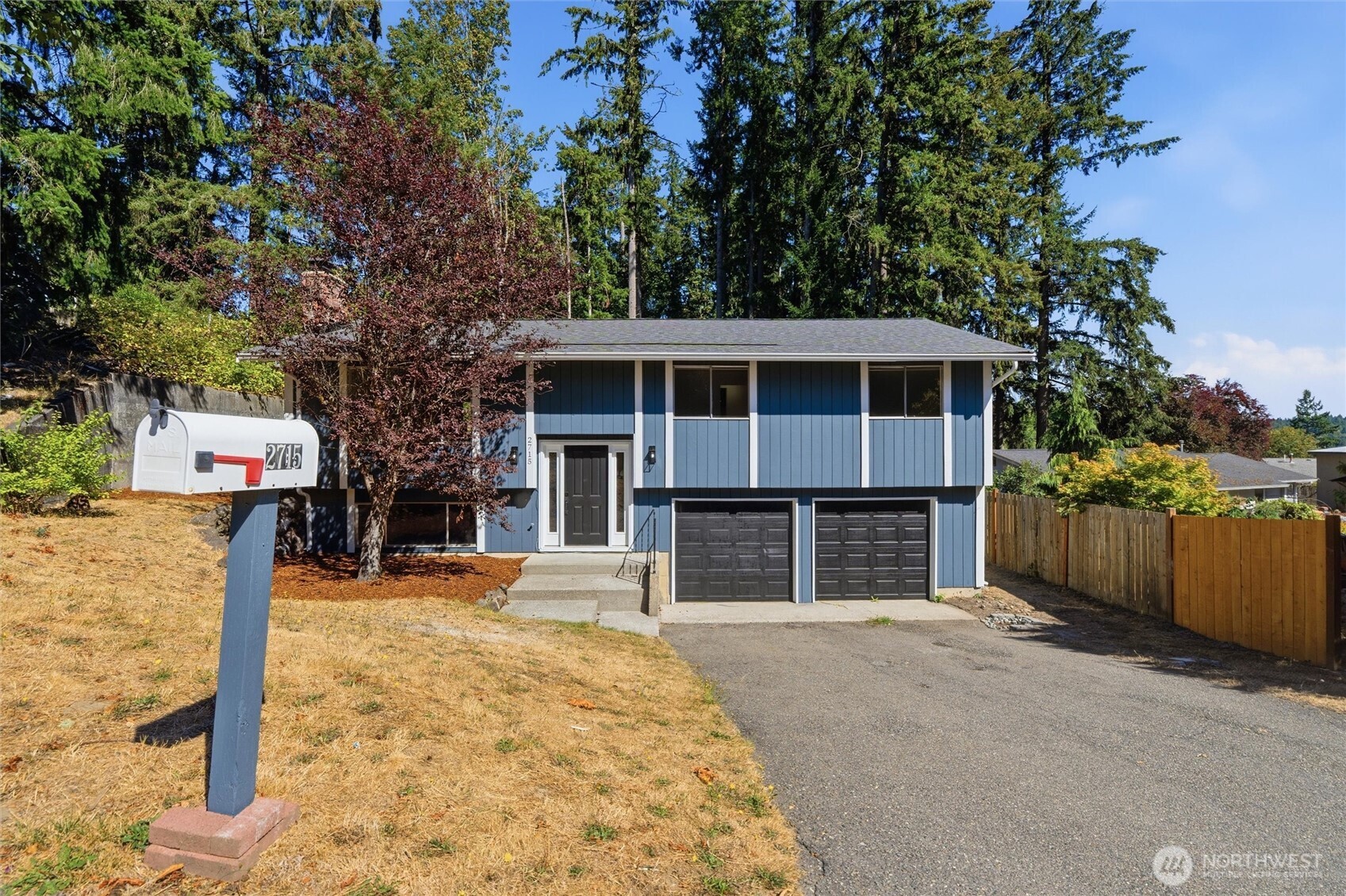 2715 Lodgepole Drive Property Photo 3
