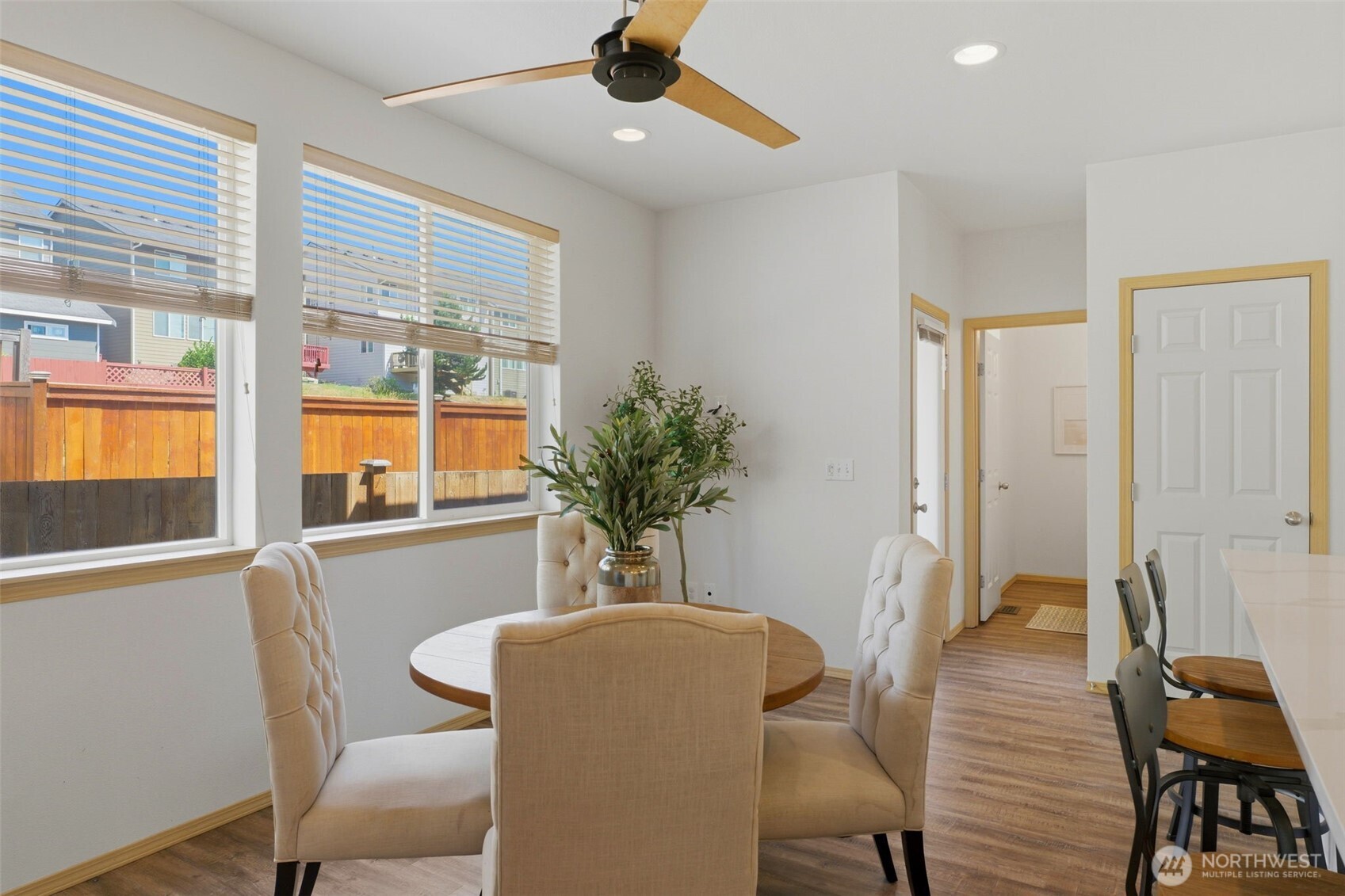 27912 31st Place Property Photo 10