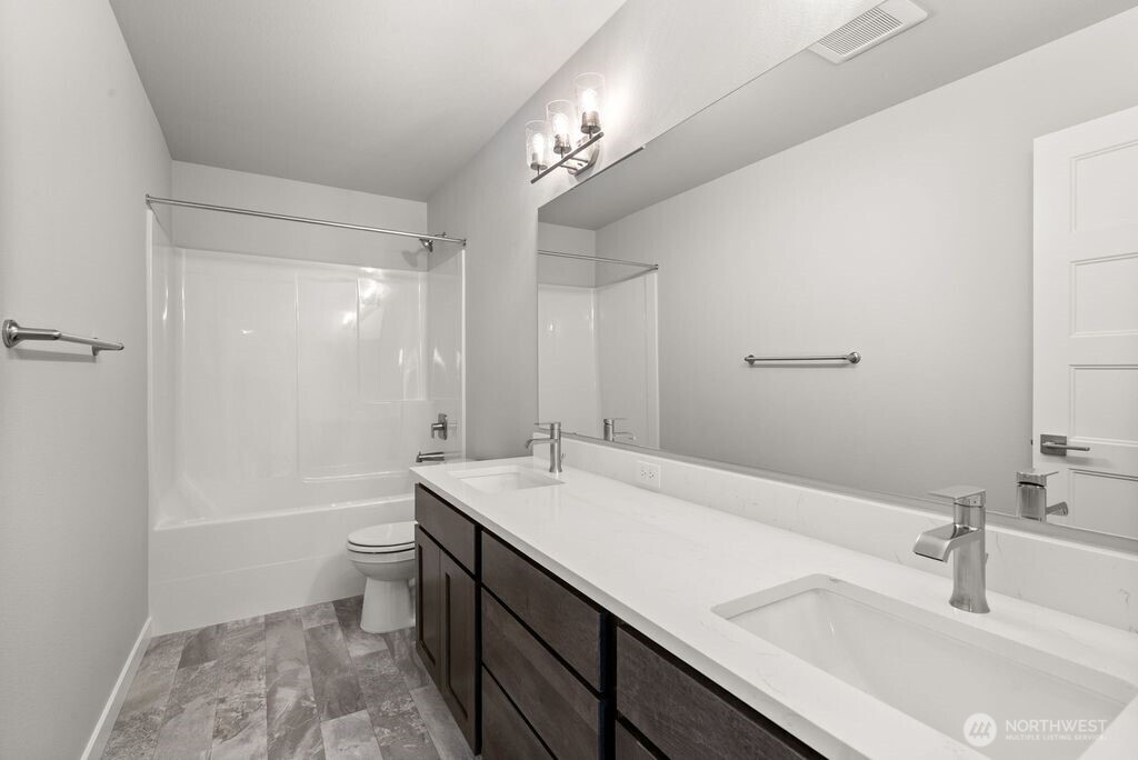 4649 Brielle Street Property Photo 25