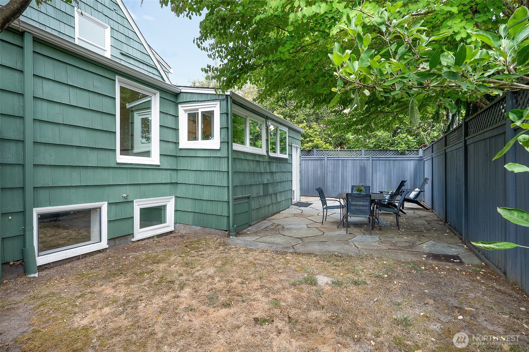 1512 6th Avenue Property Photo 25
