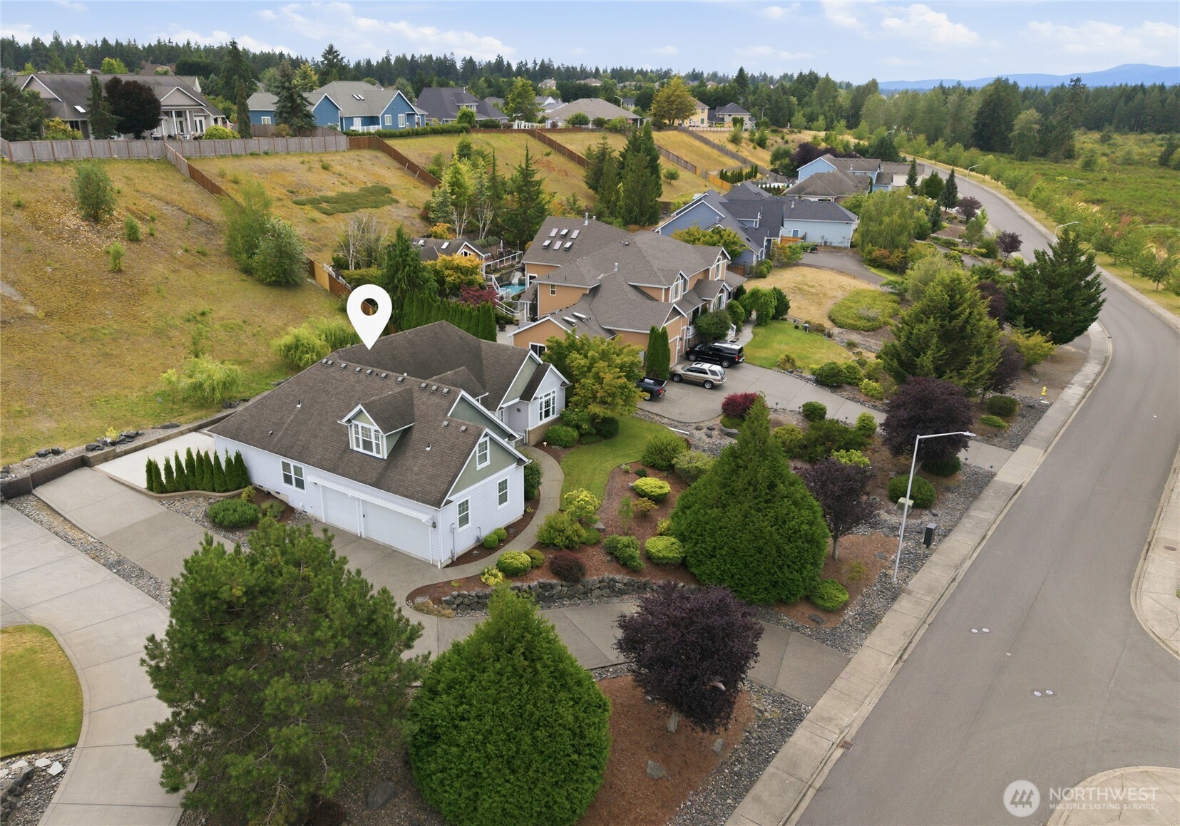 9245 Piperhill Drive Property Photo 3