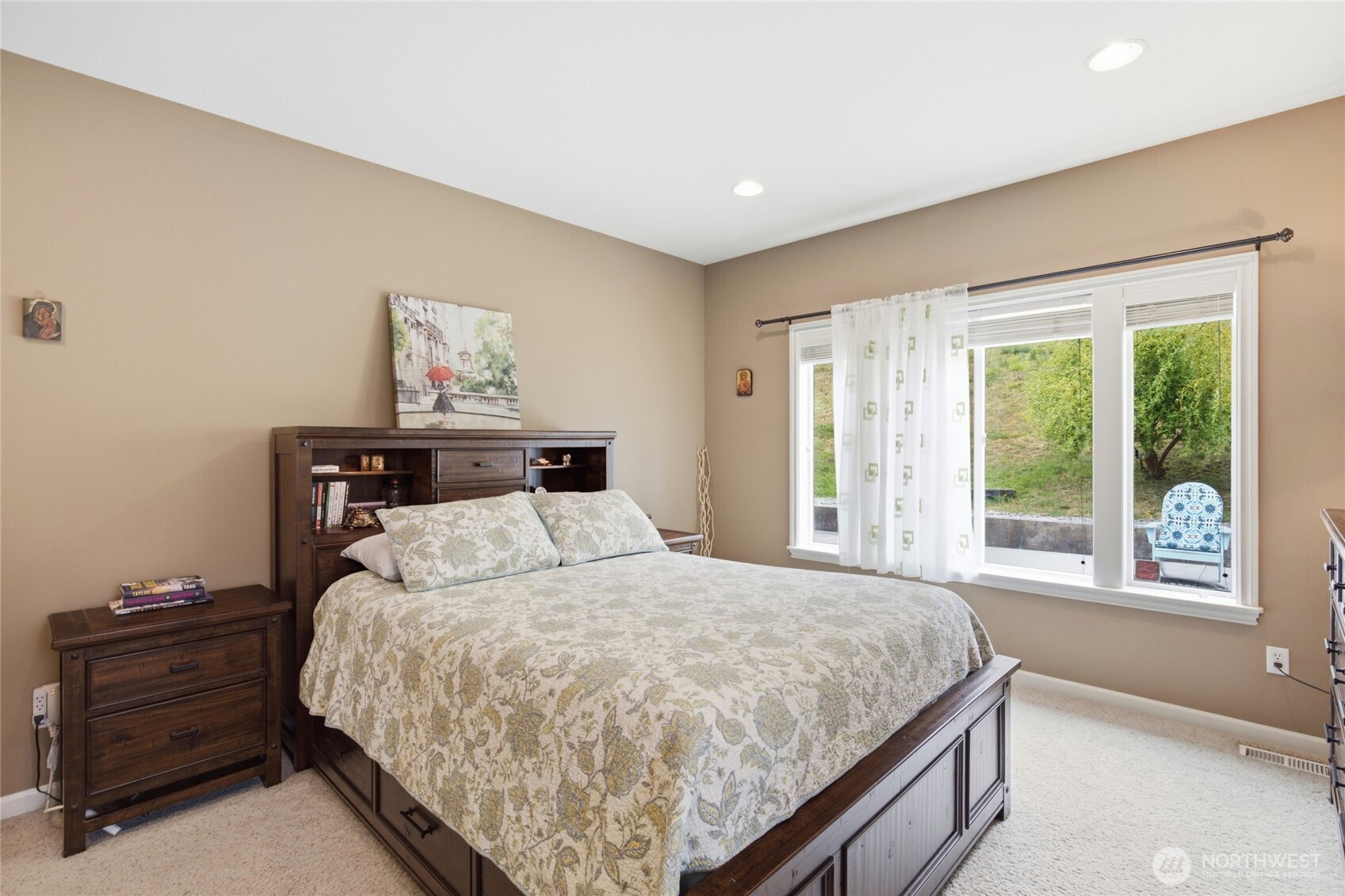 9245 Piperhill Drive Property Photo 12