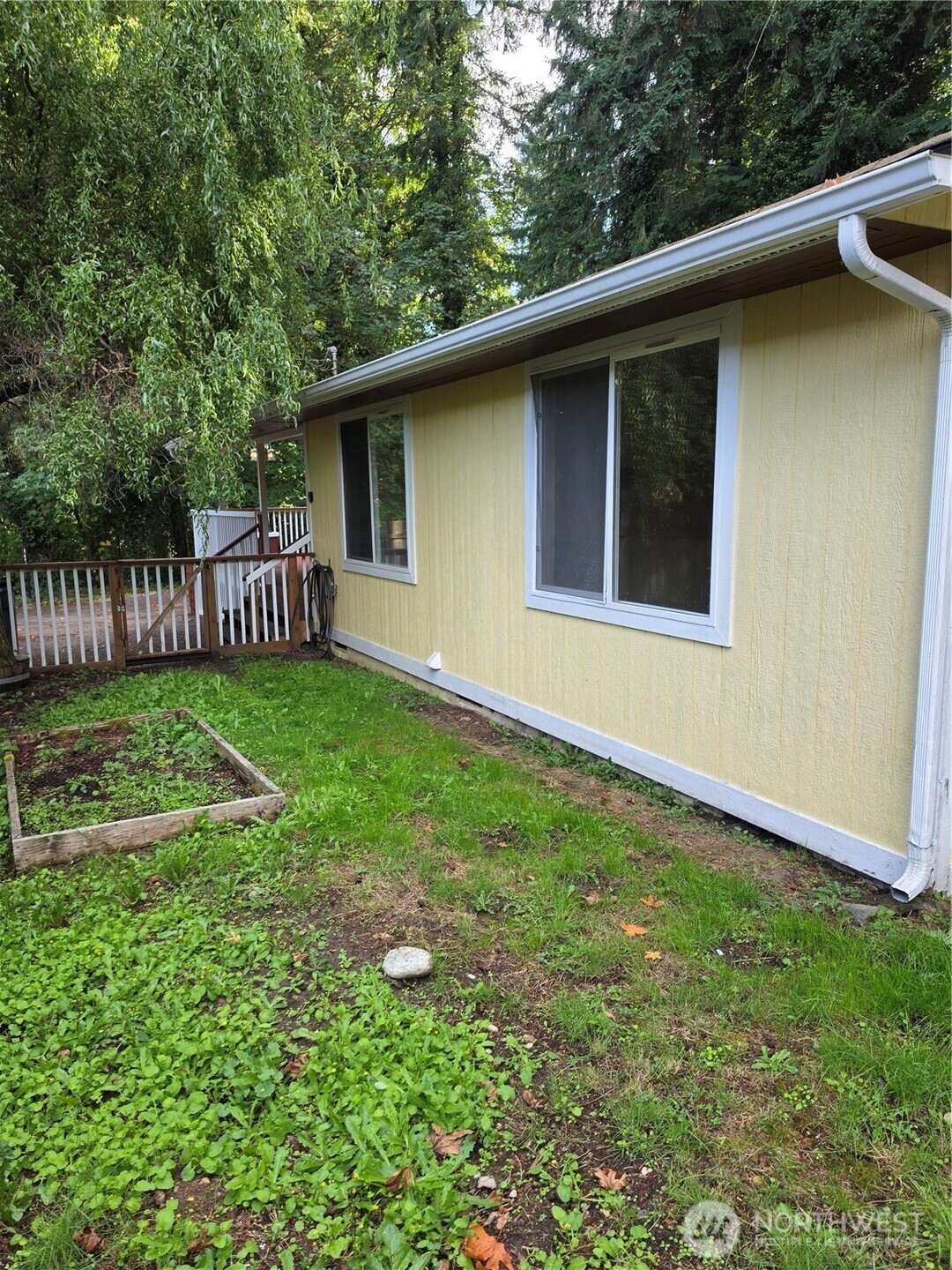 288 Decatur Avenue Property Photo 6