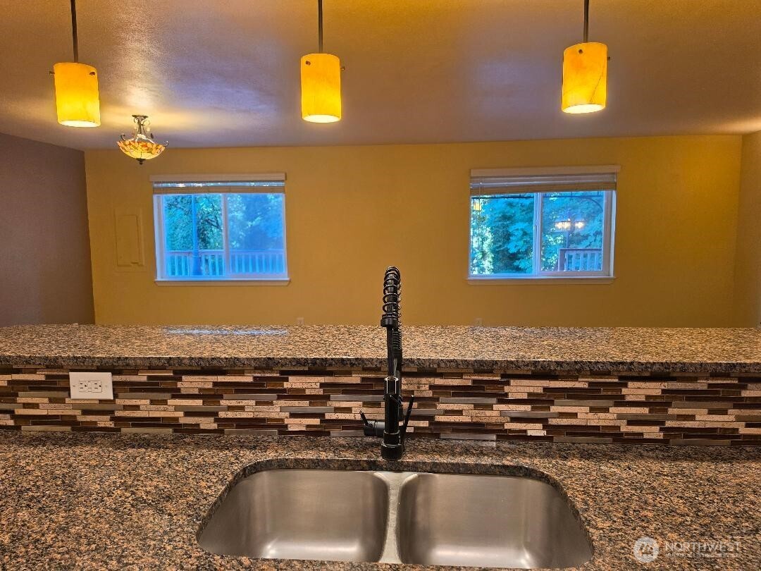 288 Decatur Avenue Property Photo 16