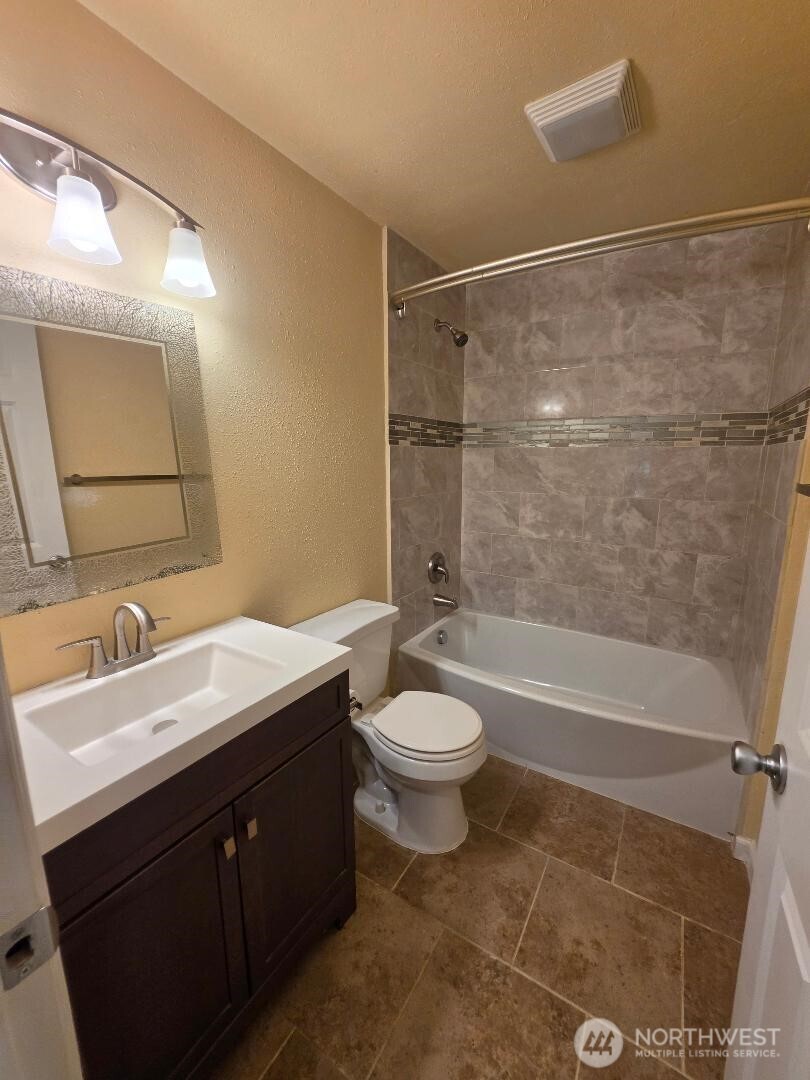 288 Decatur Avenue Property Photo 26