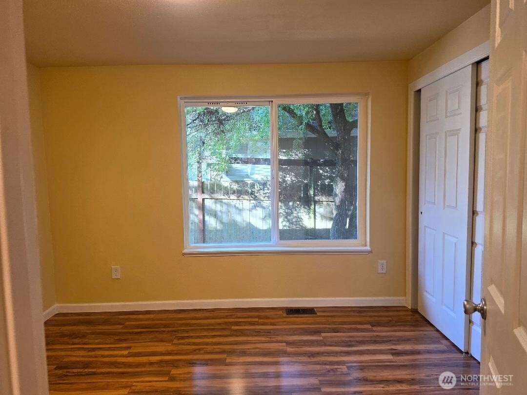 288 Decatur Avenue Property Photo 27
