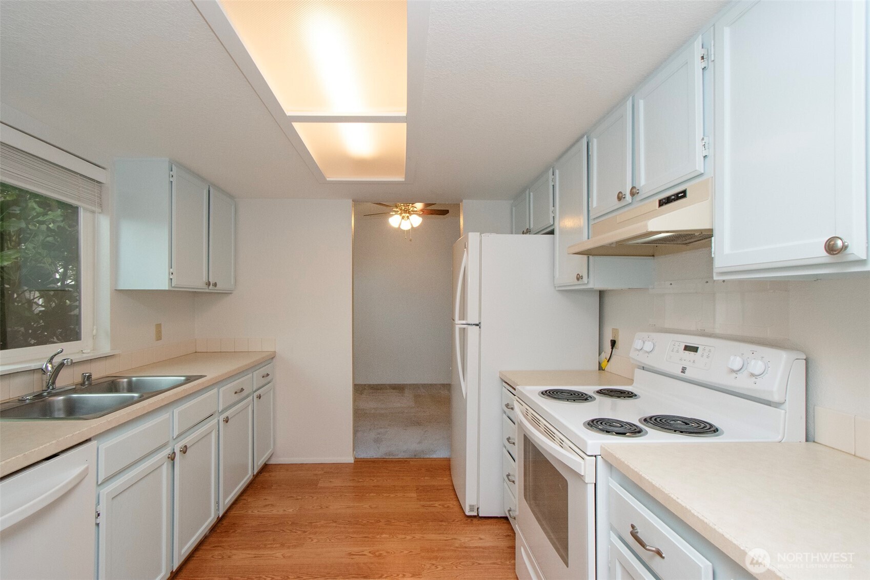 863 N Littlejohn Way Property Photo 4