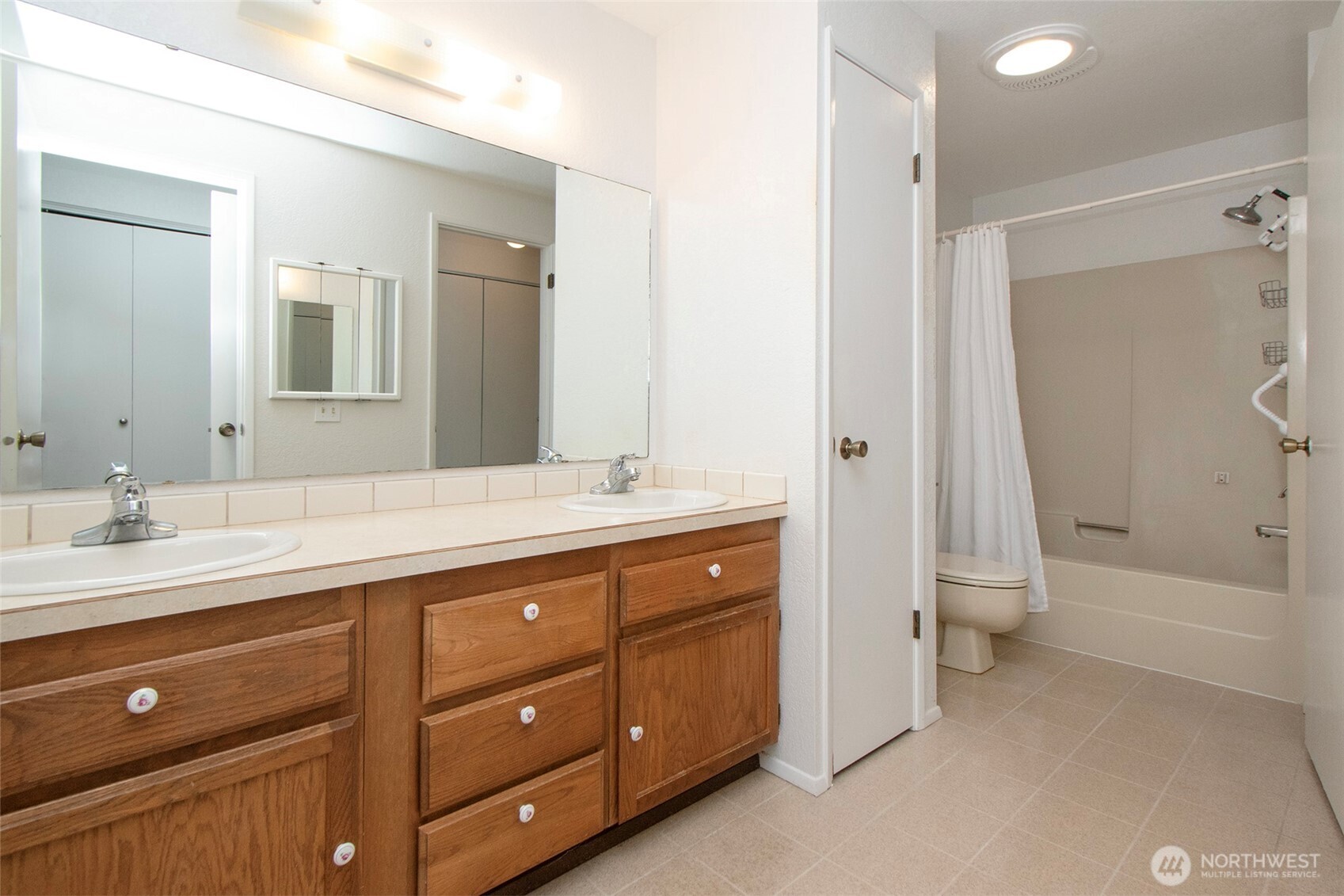 863 N Littlejohn Way Property Photo 16