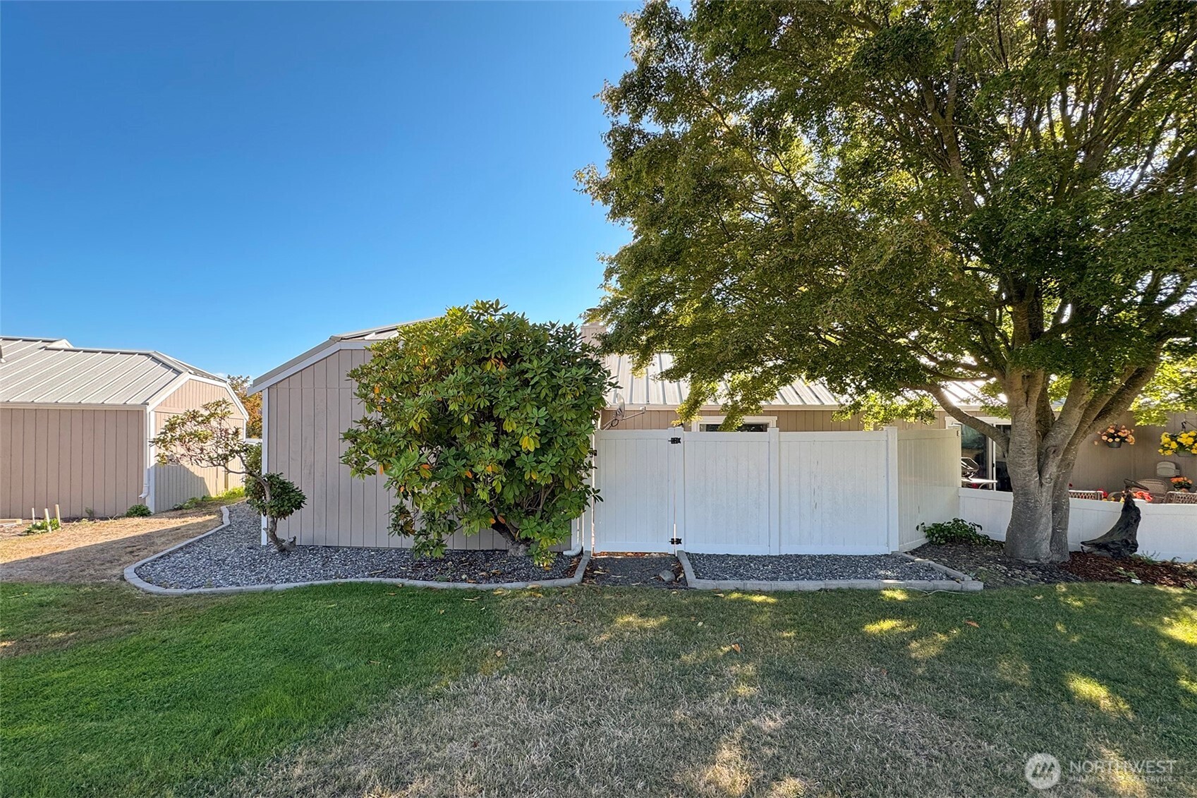 863 N Littlejohn Way Property Photo 28