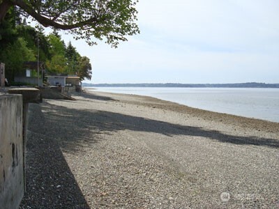 3722 Forest Beach Drive Property Photo 3