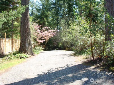 3722 Forest Beach Drive Property Photo 7