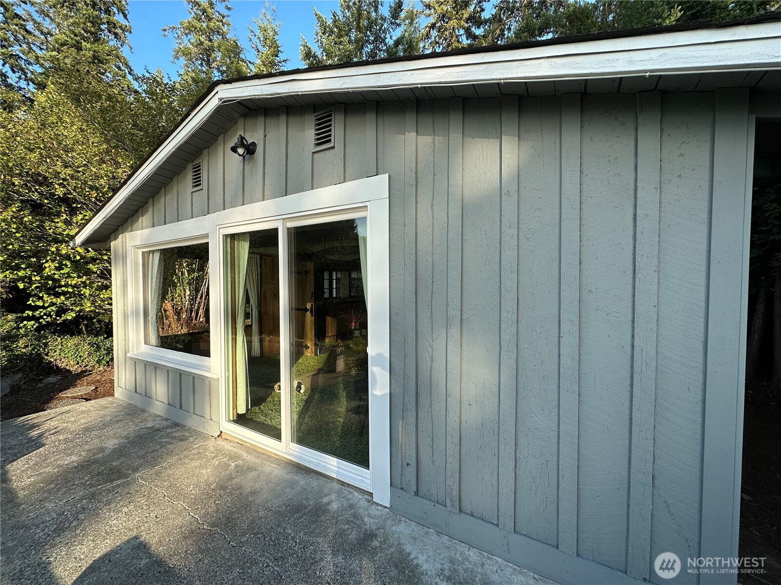 3722 Forest Beach Drive Property Photo 13