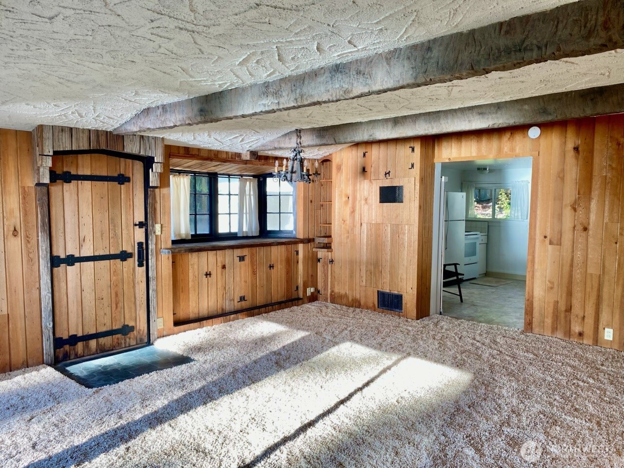 3722 Forest Beach Drive Property Photo 17