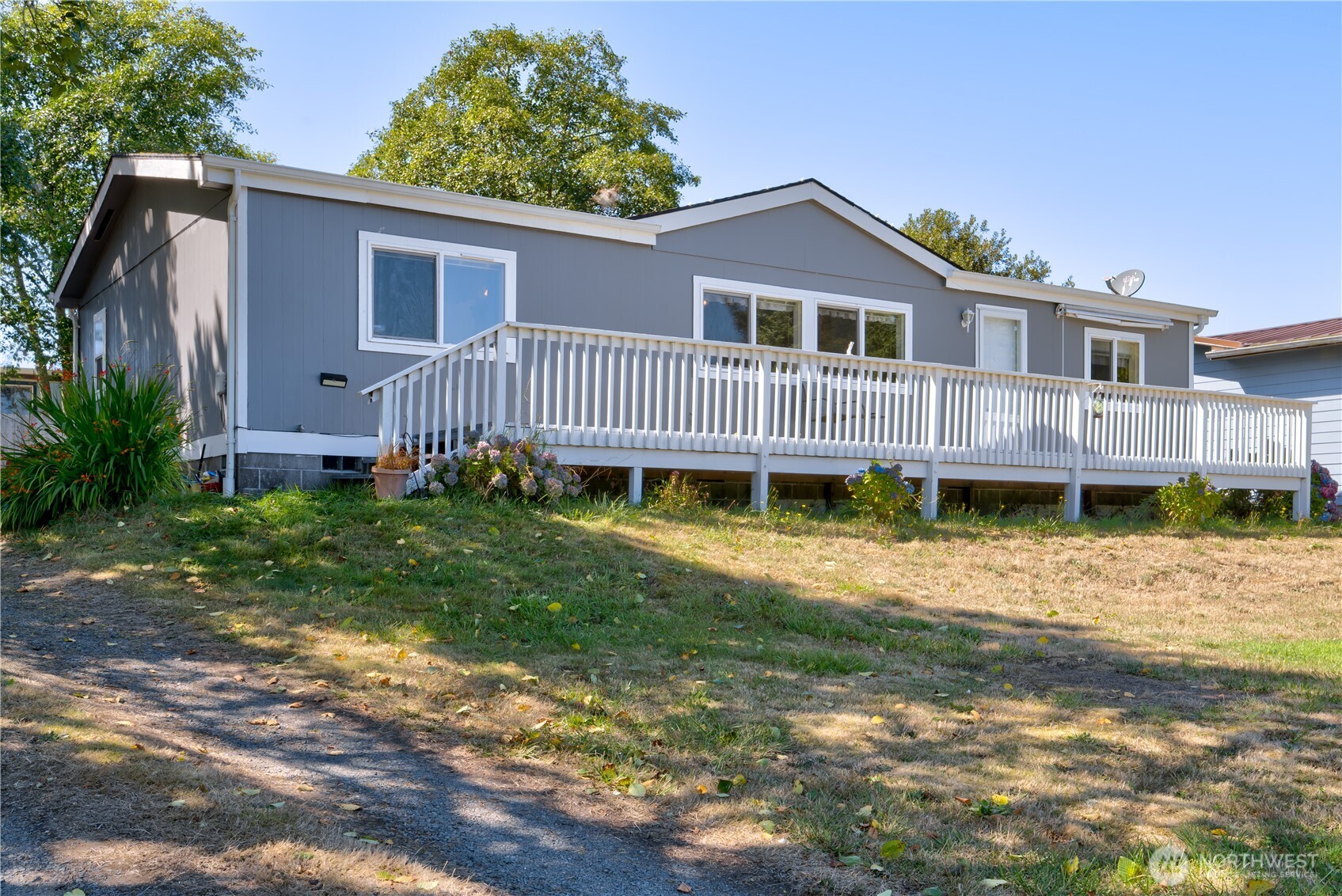 24307 Birch Place Property Photo 1
