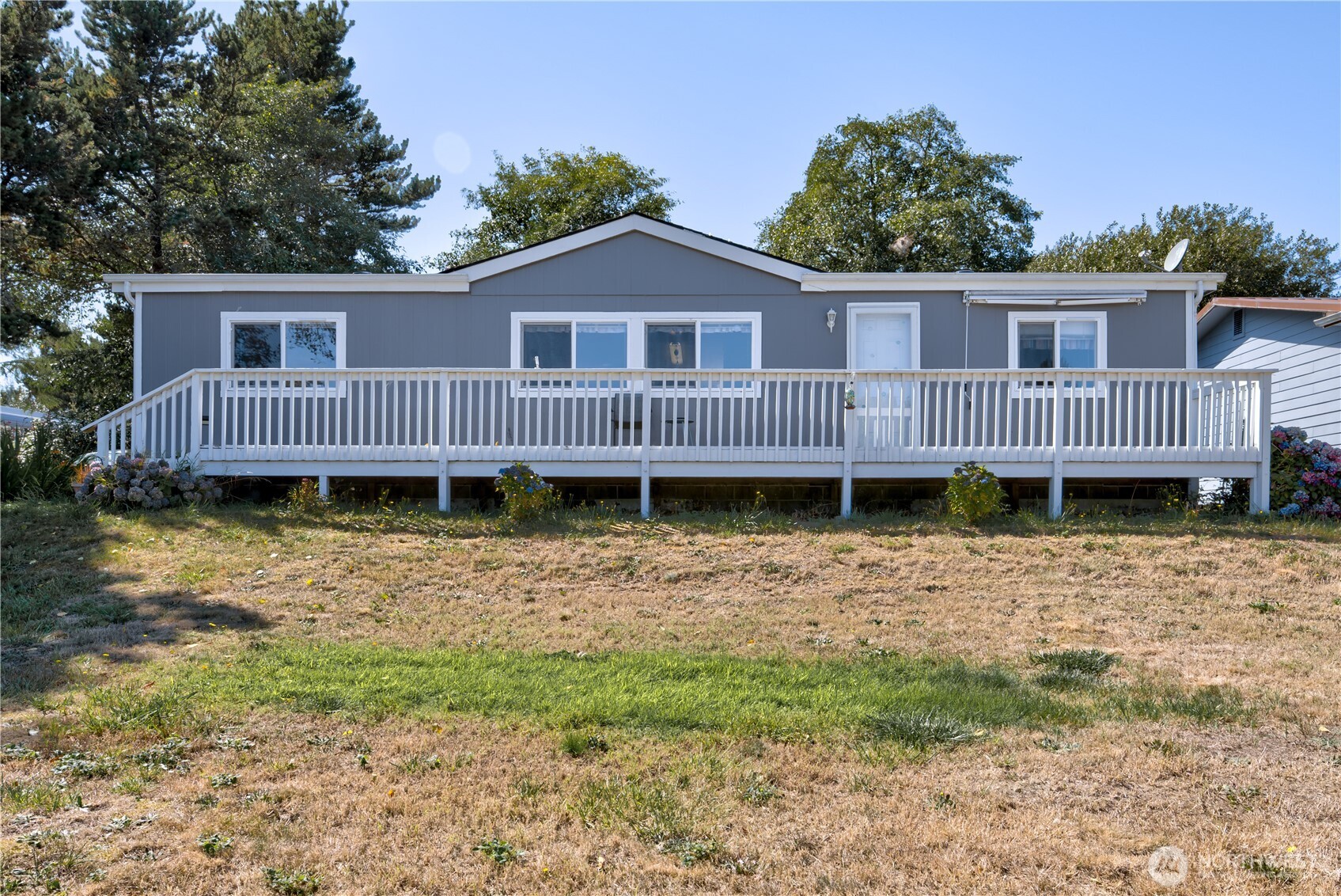24307 Birch Place Property Photo 3
