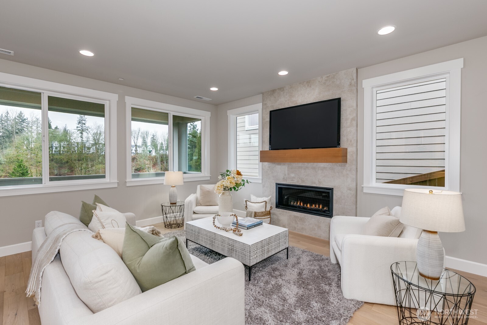 20309 94th Drive Property Photo 7