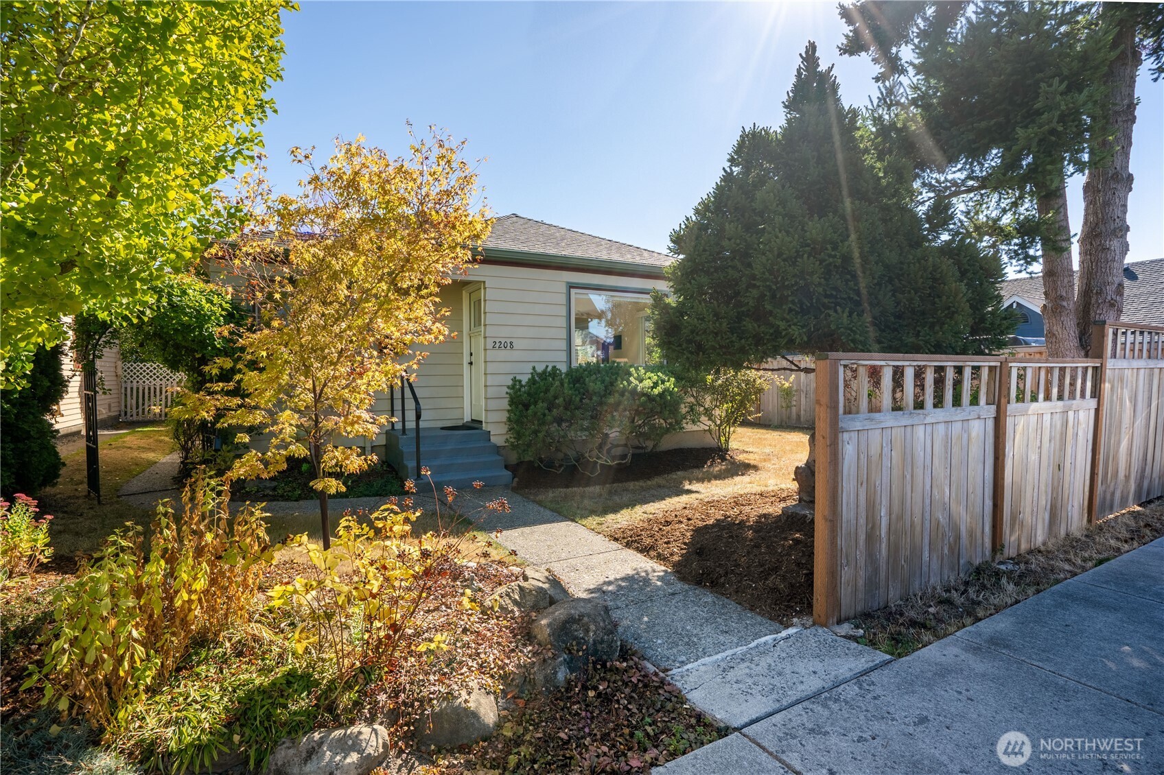 2208 Jaeger Street Property Photo 1