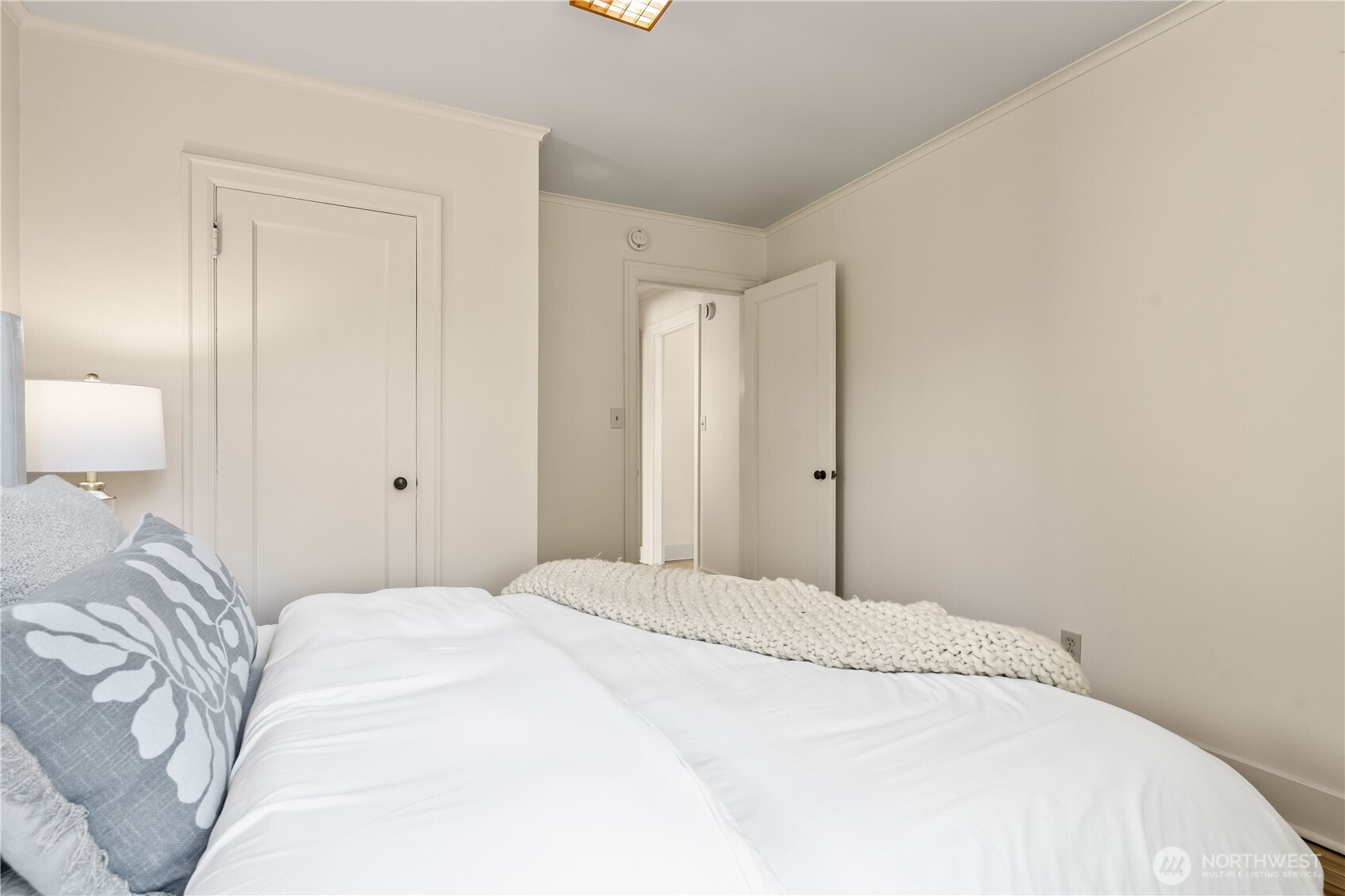 2208 Jaeger Street Property Photo 9