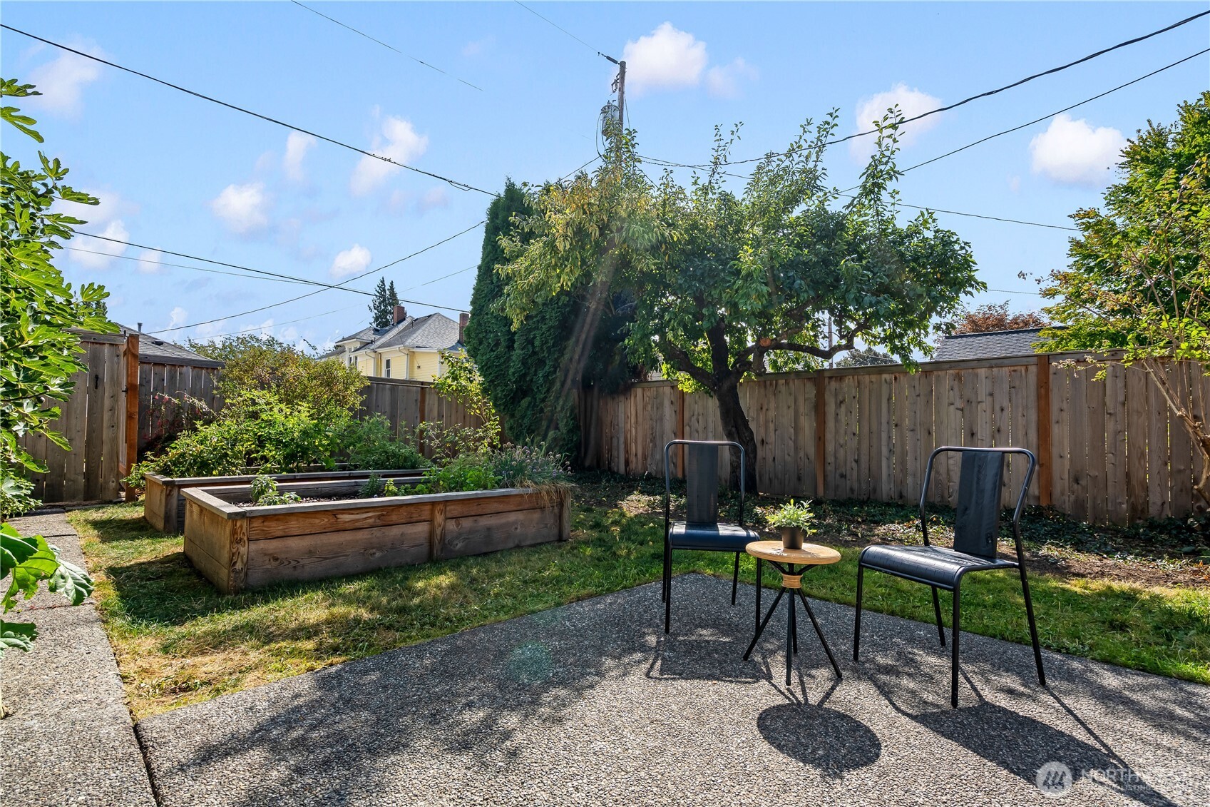 2208 Jaeger Street Property Photo 22