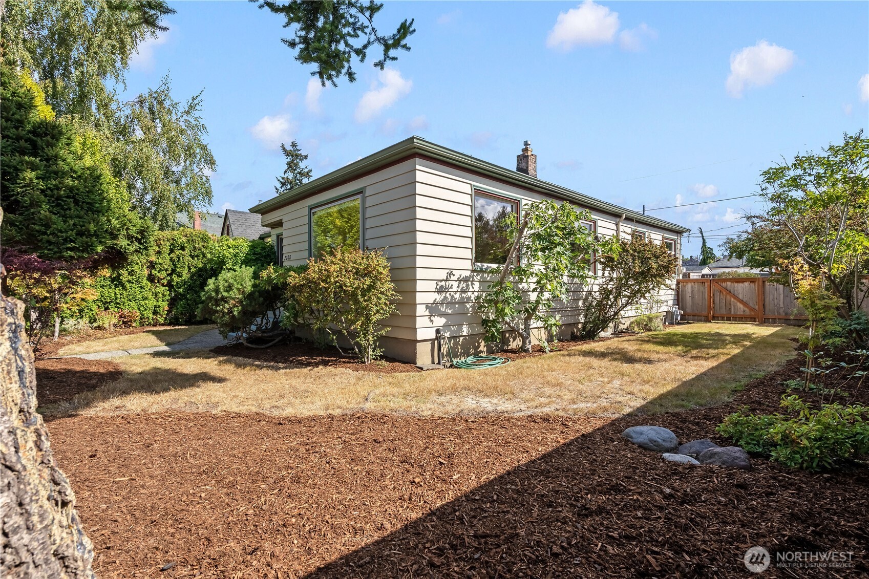 2208 Jaeger Street Property Photo 27