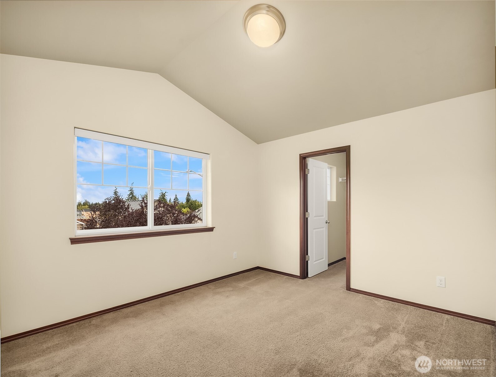 28613 75th Drive Property Photo 24